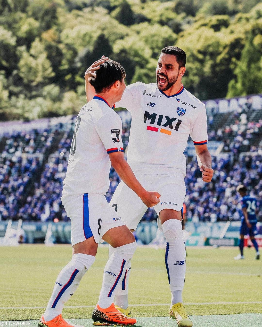 Ｊリーグさんのインスタグラム写真 - (ＪリーグInstagram)「📸𝐉.𝐋𝐄𝐀𝐆𝐔𝐄 𝐏𝐡𝐨𝐭𝐨𝐠𝐫𝐚𝐩𝐡⚽  ∼明治安田生命J１リーグ第9節∼ 今節は計28ゴールが生まれました‼️ 歓喜の瞬間に迫ったシーンをお届けします👀  #鹿島アントラーズ #鈴木優磨 #横浜Fマリノス #アンデルソンロペス #水沼宏太 #サガン鳥栖 #本田風智 #名古屋グランパス #中谷進之介 #藤井陽也  #FC東京 #安部柊斗 #ディエゴオリヴェイラ  #川崎フロンターレ #脇坂泰斗 #遠野大弥 #ガンバ大阪 #宇佐美貴史 #セレッソ大阪 #キムジンヒョン #進藤亮佑 #北海道コンサドーレ札幌 #荒野拓馬 #青木亮太  #Jリーグ #jleague #サッカー #soccer #football #J30」4月24日 14時10分 - jleaguejp