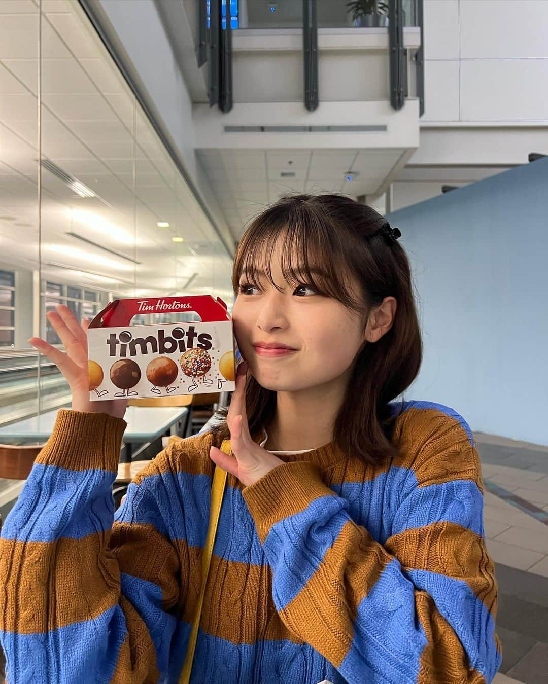 海老野心のインスタグラム：「looooove Timbits🫠🩷 #canada #カナダ #カナダ留学 #ワーホリ」