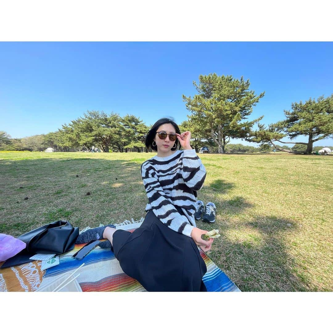 小池杏菜さんのインスタグラム写真 - (小池杏菜Instagram)「国営ひたち海浜公園☀︎  どこのマダム🐼 花よりアスレチック🐵  #ピクニック日和 #ネモフィラ #チューリップ #茨城県 #ひたちなか市」4月24日 15時35分 - ancoromochi1216