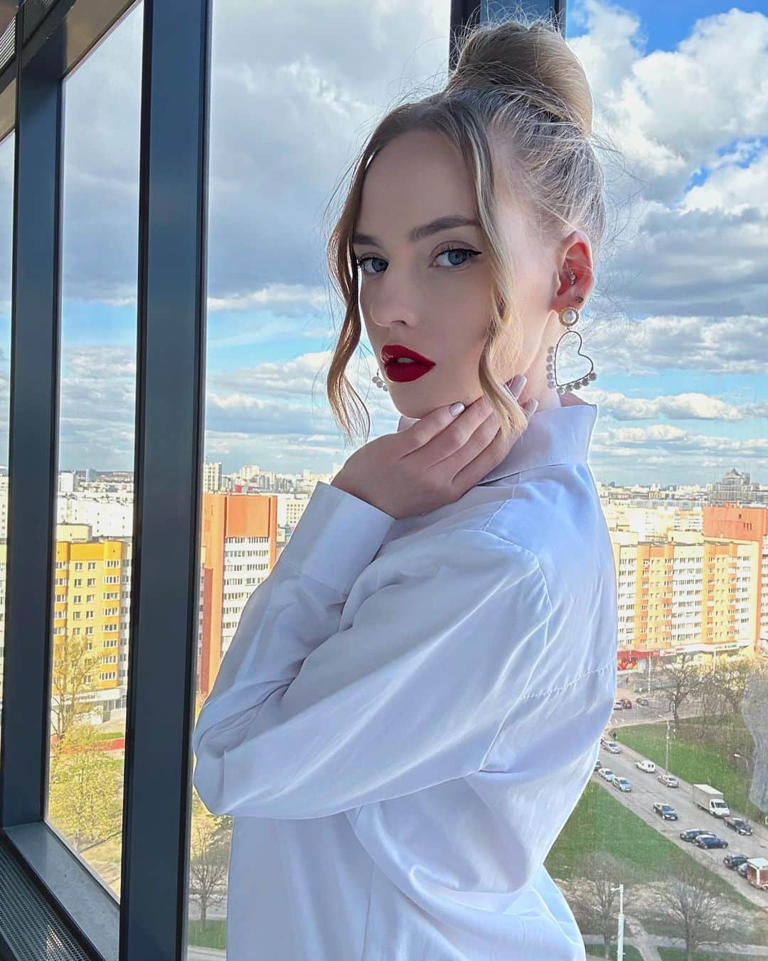 オクサナ・ネベセラヤのインスタグラム：「Что может быть лучше выходного в понедельник?」