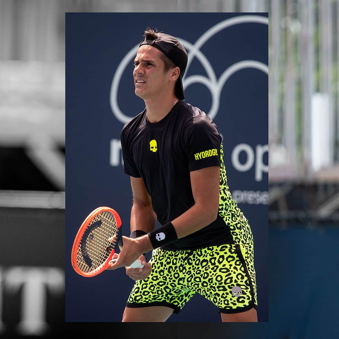 ハイドロゲンさんのインスタグラム写真 - (ハイドロゲンInstagram)「💥Make a statement on the court with the HYDROGEN tennis uniform a winning combination of style and function.  dress like a @fedecoria , Hydrogen tennis PRO PANTHER TECH TEE & PANTHER TECH SHORTS  hydrogen.it  #hydrogen_official #luxurysportswear #tennisuniform #hydrogentennisuniform」4月24日 17時00分 - hydrogen_official