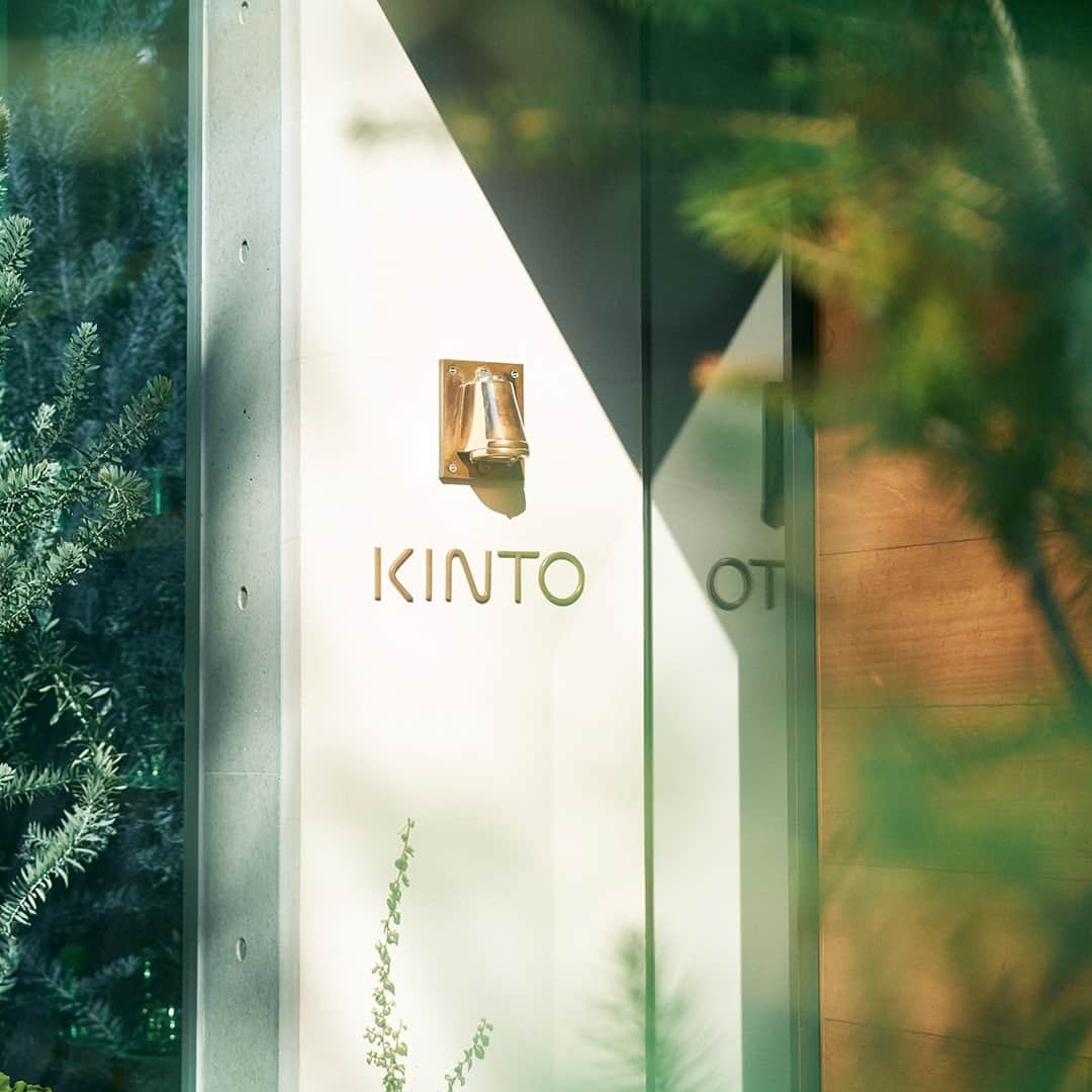 KINTOさんのインスタグラム写真 - (KINTOInstagram)「[GW期間中の営業日について]⁠ ⁠ ▼ONLINE SHOP⁠ 下記の期間中は出荷業務、お問い合わせについても休業とさせていただきます。各種対応につきましては、営業再開後に順次進めてまいりますのでご了承ください。⁠ ⁠ 休業日: 2023年5月3日(水) - 2023年5月5日(金)⁠ ⁠ KINTOブランドサイト⁠ ・5月2日(火)午前中(12:00)までのご注文 ⇒ 当日発送⁠ ・5月2日(火)12:00以降のご注文 ⇒ 5月8日(月)より順次発送⁠ ⁠ MARK IT BY KINTO⁠ ・4月28日(金)午前中(12:00)までのご注文 ⇒ 5月2日(火)発送⁠ ・4月28日(金)12:00以降のご注文 ⇒ 5月8日(月)より順次発送⁠ ⁠ MOLLIS⁠ ・5月2日(火) 9:00までのご注文 ⇒ 当日発送⁠ ・5月2日(火) 9:00以降のご注文 ⇒ 5月8日(月)より順次発送⁠ ⁠ ▼STORES⁠ GW期間中も通常通り営業しております。⁠ ⁠ KINTO STORE Tokyo⁠ 営業時間: 12:00 - 19:00⁠ ⁠ KINTO REC STORE Tokyo⁠ 営業時間: 12:00 - 19:00⁠ ⁠ ---⁠ [Golden Week Holiday Hours]⁠ ⁠ ▼ONLINE SHOP⁠ Please note that our shipping and customer services will be closed during the following period. We will restart shipping and responding to inquiries after we reopen. Thank you for your understanding.⁠ ⁠ Holiday closure: Wednesday, May 3, 2023 – Friday, May 5, 2023⁠ ⁠ ▼STORES⁠ Our stores will be open during the holidays.⁠ ⁠ KINTO STORE Tokyo⁠ Opening hours: 12PM - 7PM⁠ ⁠ KINTO REC STORE Tokyo⁠ Opening hours: 12PM - 7PM⁠ .⁠ .⁠ .⁠ #kinto #キントー」4月24日 17時10分 - kintojapan