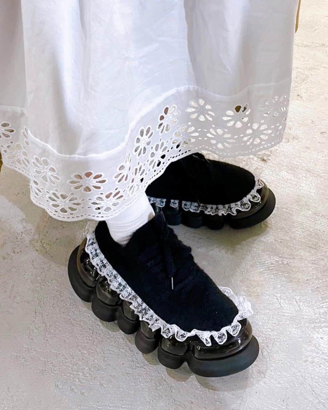 濱内奈々子さんのインスタグラム写真 - (濱内奈々子Instagram)「👟🥾〰︎🤍🖤」4月24日 17時13分 - nanako_hamauchi