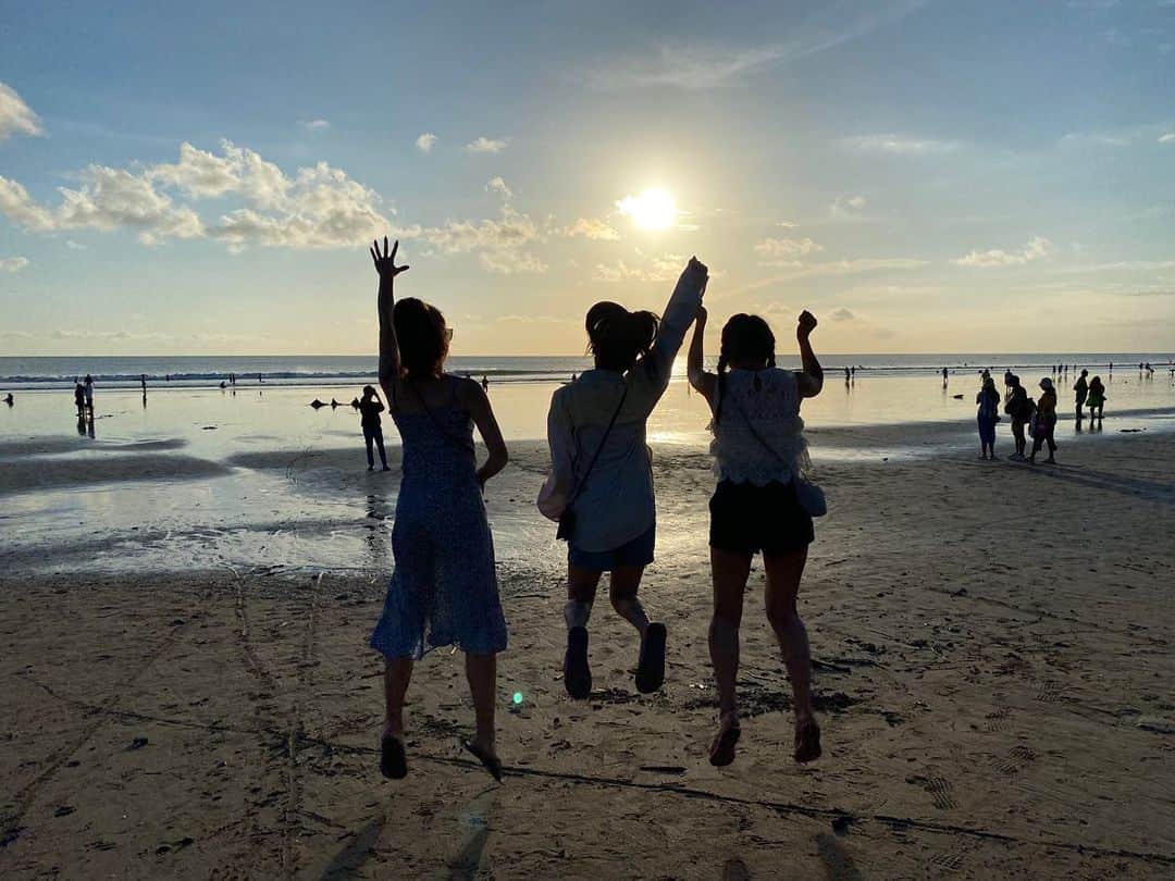 仲川遥香のインスタグラム：「💚💛💖  #indonesia #bali #holiday #girlstrip #ジャカルタ生活 #バリ島 #ホリデー #女子旅 #仲川遥香」