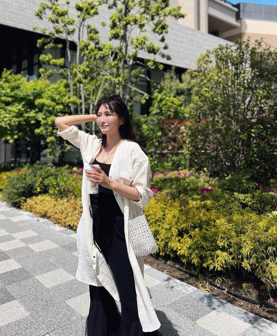 ANNA 杏奈さんのインスタグラム写真 - (ANNA 杏奈Instagram)「ootd....🤍 花粉がだいぶマシになった💐 次はサングラスが欠かせない季節に🌞 . . #totheseahawaii @tothesea_hawaii @labelleetude_official #labelleetude  . . . #レッドブラウン #ロングヘア #前髪 #前髪カット #ブラウンカラー  #大人カジュアル #カジュアルコーデ大人可愛い #カジュアルコーデ #アラサーコーデ #アラサー #アラサー女子 #前髪 #トレンド #トレンドコーデ #シャツコーデ　#リブニットパンツ　 #ロングヘア #ロングヘアアレンジ #ロングヘアスタイル」4月24日 17時55分 - anna_maria_end18