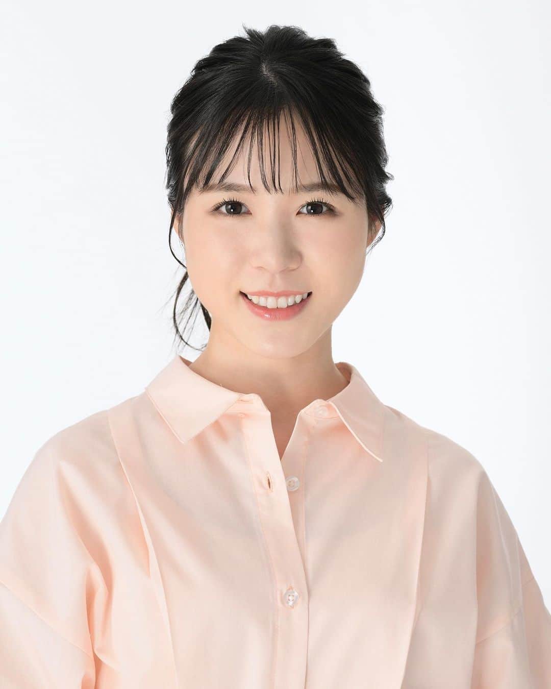 田中碧のインスタグラム：「【ご報告】 ⁡ 今月からオスカープロモーションに 所属しています🌸 素敵なご縁に感謝です💓 ⁡ インスタグラムもお仕事も 私らしくマイペースに続けていきます☺️ これからも見守っていただけたら嬉しいです！ どうぞよろしくお願いします✨ ⁡ ⁡ #ご報告 #オスカープロモーション #フリーアナウンサー #アナウンサー #気象予報士 #田中碧 #🌸」