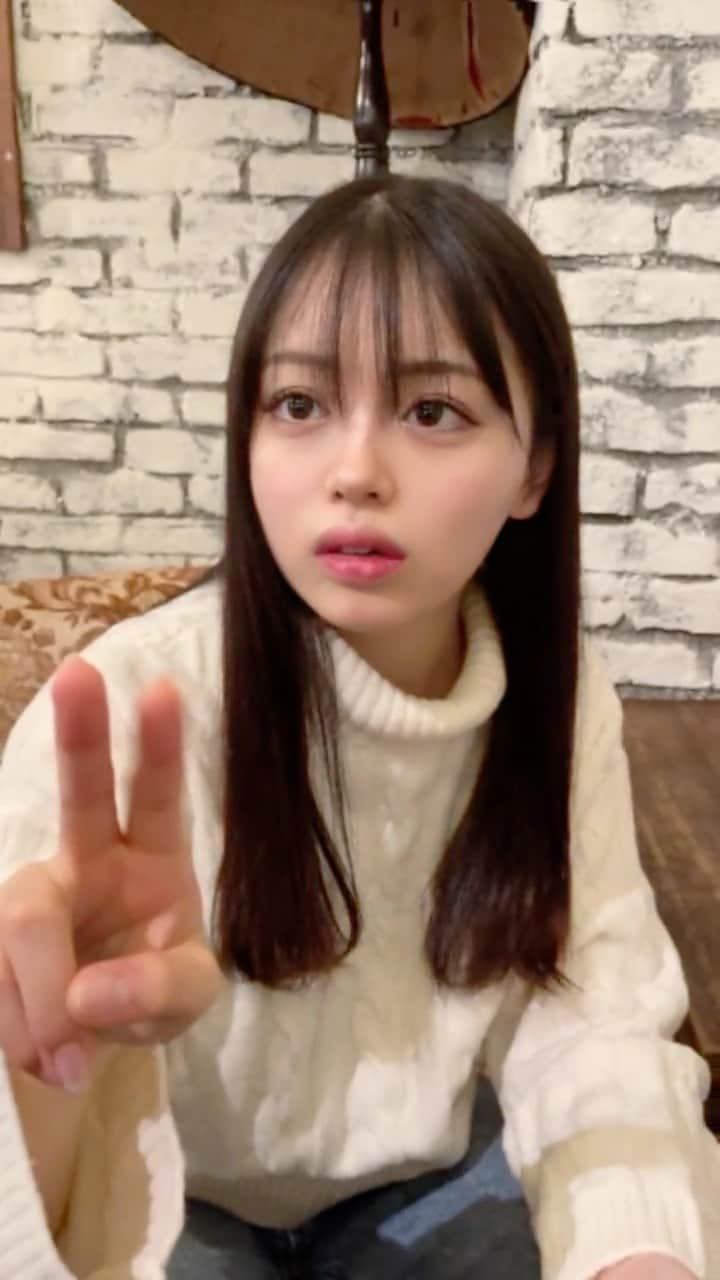 渡邉鈴音のインスタグラム：「メイクと髪型でこんな変わる🙂 【TikTok，rinne_w47】 #加工 #加工あり ・ ・ ・ ・ ・ ・  ・ ・ ・ ・ #tiktok #変身 #メイク #メイクアップ #加工 #画像加工 #髪型 #ウィッグ #nana #anime #make #reels #reelsinstagram」