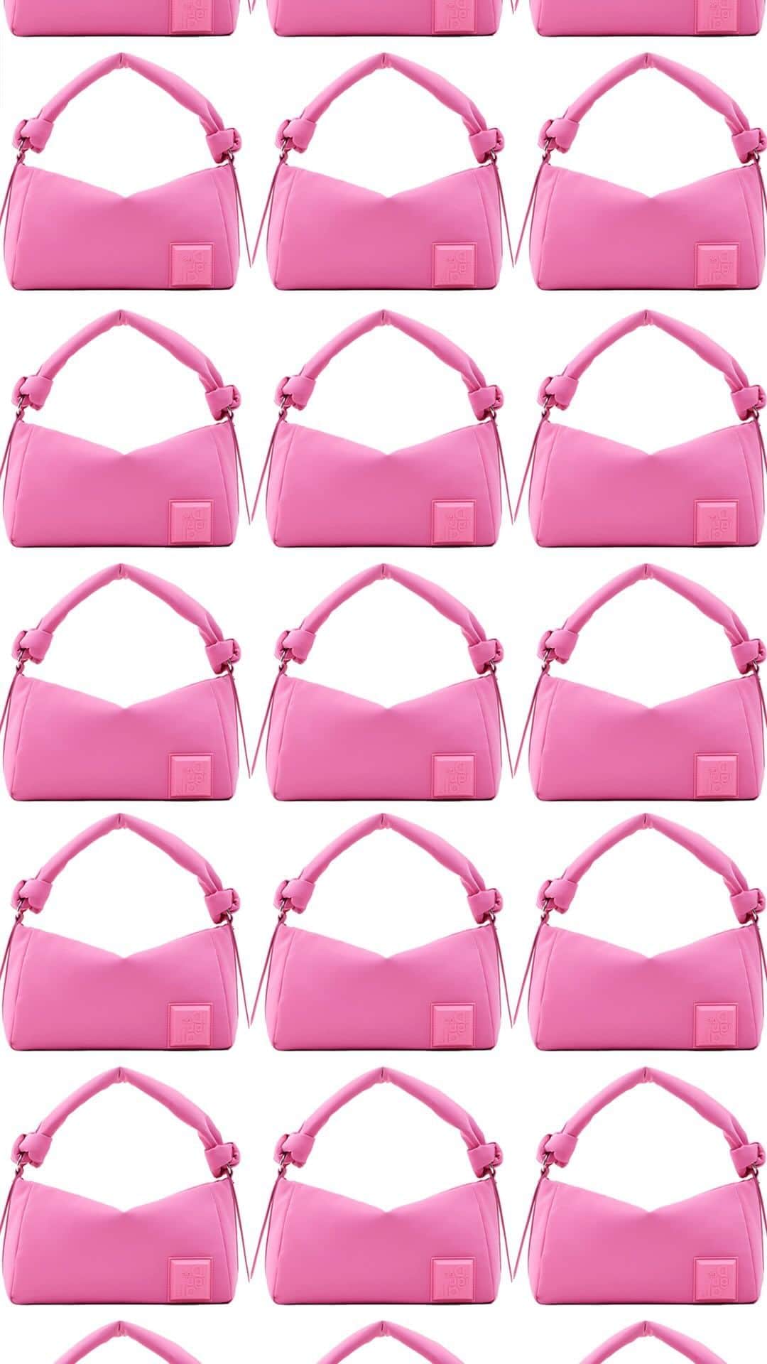 デシグアルのインスタグラム：「Think pink: it’s Barbiecore season. Win one of these three patent-leather bags.   How to enter the giveaway:  - Follow @desigual - Comment on this post: how would you style a pink bag? - Remember you can enter as many times as you want  * Open until 3rd May, 11:59 pm GMT+2  * For residents of Europe & Latin America only  Good luck!  #NewDesigual」