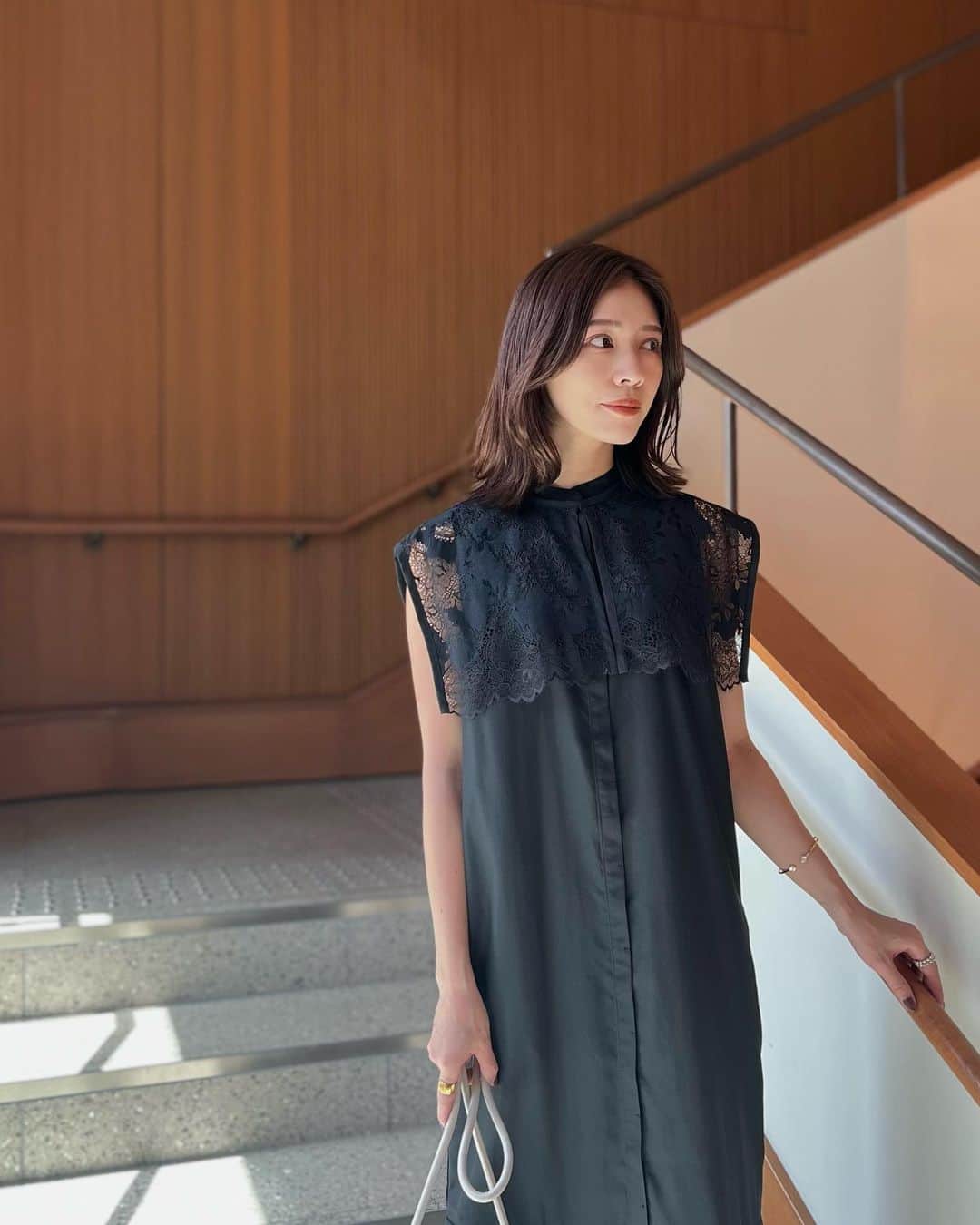 石黒美帆のインスタグラム：「🖤 ⁡ ブラックもまた違った雰囲気で着られてお気に入り。 カーキとどちらも欲しくなってる👉👈 ⁡」