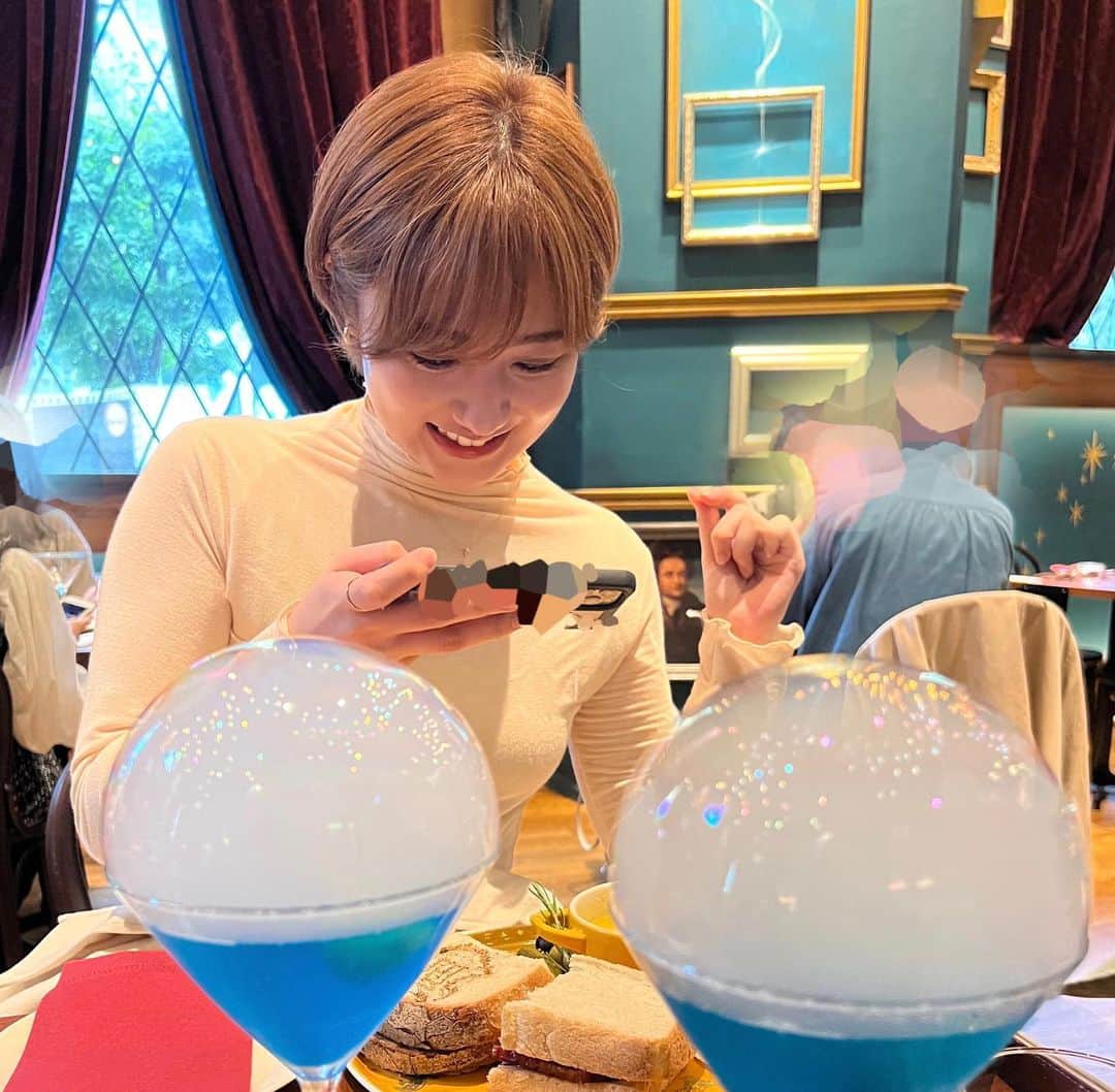 のインスタグラム：「今は昔 ハリーポッターカフェに行きました。 ハッフルパフ。」