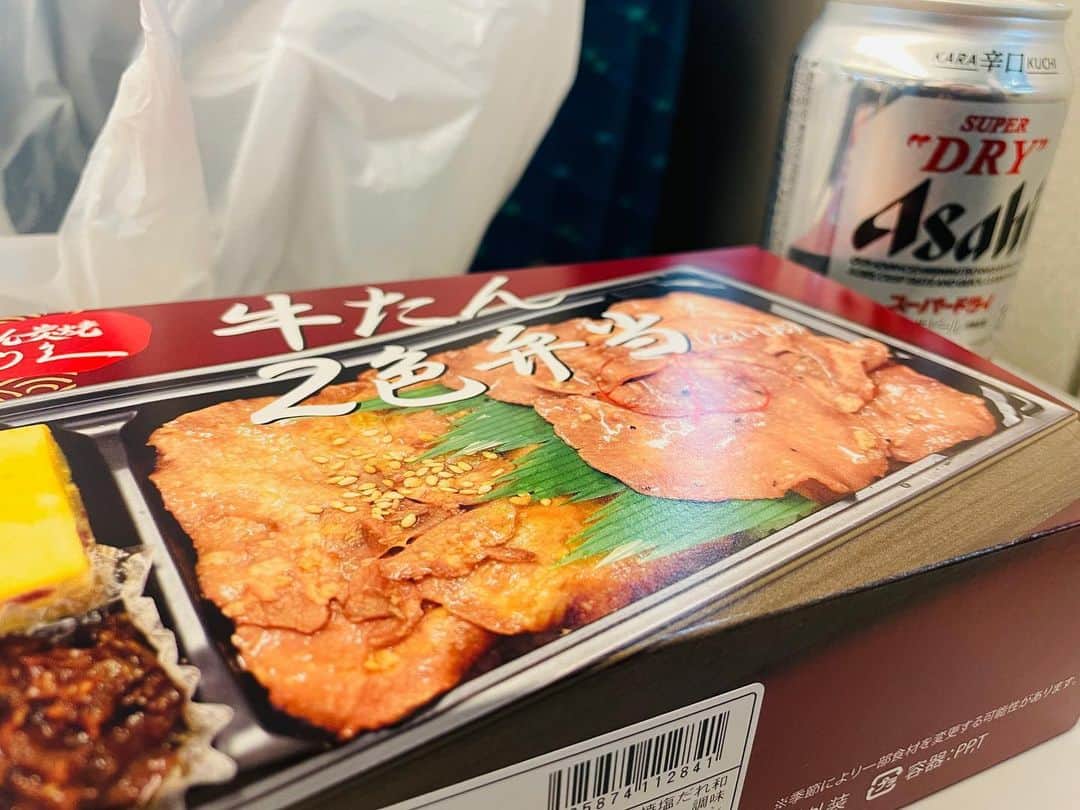 田村正和さんのインスタグラム写真 - (田村正和Instagram)「今日は♪  大阪で素敵すぎる番組のロケでね それはそれは素敵な時間でした🥹  ずっと会いたかった人にやっと会えた✨  嬉しい💕  全てに感謝のイチニチ✨」4月24日 19時15分 - masakazu.tamura
