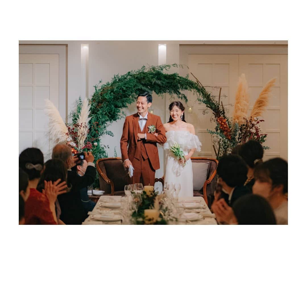 結婚式場 ヴィラ・デ・マリアージュ宇都宮のインスタグラム：「.　 　　 　　 main table ＋ arch flower 𓂃.〇 　　 　　  #プロヴァンス⁡⁡ #フランス⁡⁡ #南フランスの街⁡⁡⁡ #ヴィラデマリアージュ⁡⁡⁡⁡⁡⁡⁡ #ヴィラデマリアージュ宇都宮⁡⁡⁡⁡⁡⁡⁡ #自然⁡ #ナチュラルウエディング⁡ #宇都宮結婚式⁡⁡⁡⁡ #那須結婚式⁡⁡⁡⁡⁡ #栃木結婚式⁡⁡⁡⁡⁡⁡⁡ #宇都宮結婚式場⁡⁡⁡⁡⁡⁡⁡ #那須結婚式場⁡⁡⁡⁡⁡ #栃木結婚式場⁡⁡⁡⁡⁡⁡⁡ #那須ウエディング⁡⁡⁡⁡⁡ #宇都宮ドレスショップ⁡⁡⁡⁡⁡⁡⁡ #ウェディングドレス  #栃木ドレスショップ⁡⁡⁡⁡⁡⁡ #ヴィラ花嫁⁡⁡⁡⁡⁡⁡⁡ #宇都宮花嫁⁡⁡⁡⁡⁡⁡⁡ #栃木花嫁⁡⁡ #宇都宮レストラン⁡ #栃木レストラン⁡ #宇都宮カフェ⁡ #栃木カフェ」