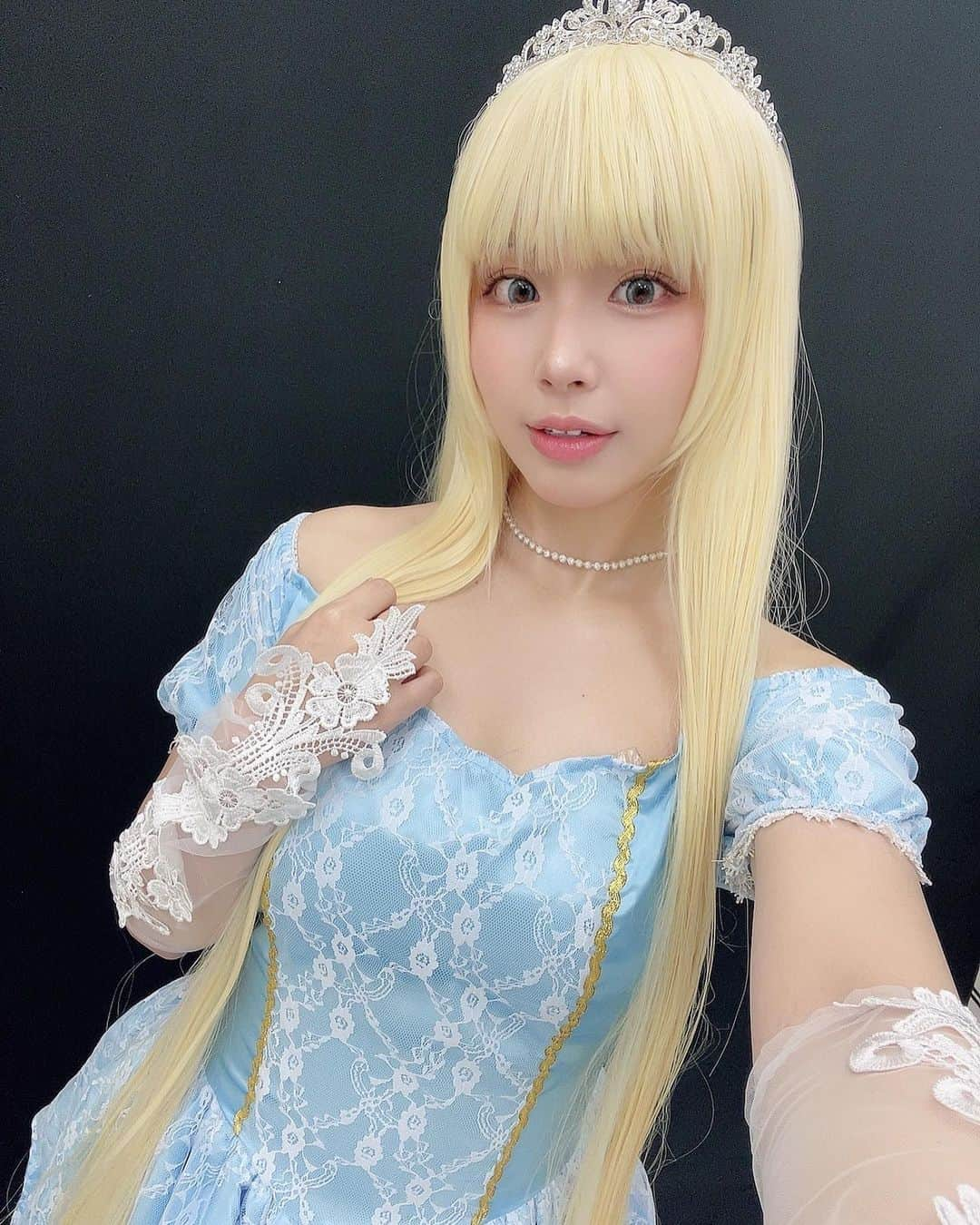 倉田瑠夏さんのインスタグラム写真 - (倉田瑠夏Instagram)「ついに始まります...♡  『MAGIAGIA −マギアギア−』 🪄4/27〜30 🕍あうるすぽっと ガーネット姫に会いにきてください👑🏰✨✨💗  お待ちしております😌🩵  #舞台 #マギアギア2023 #萬腹企画 #あうるすぽっと #池袋 #東池袋 #ガーネット姫 #japanesegirl #萌 #自拍 #模特 #粉我 #tbt #swag #动漫 #扎心了 #自撮り  #맞팔  #东京 #몸스타그램 #เซ็กซี่ #น่ารัก #น่ารักจัง #ประเทศญี่ปุ่น #คอสเพลย์ #Comel #Awekcun #cosplay #pinupgirl」4月24日 19時22分 - ruka.kurata