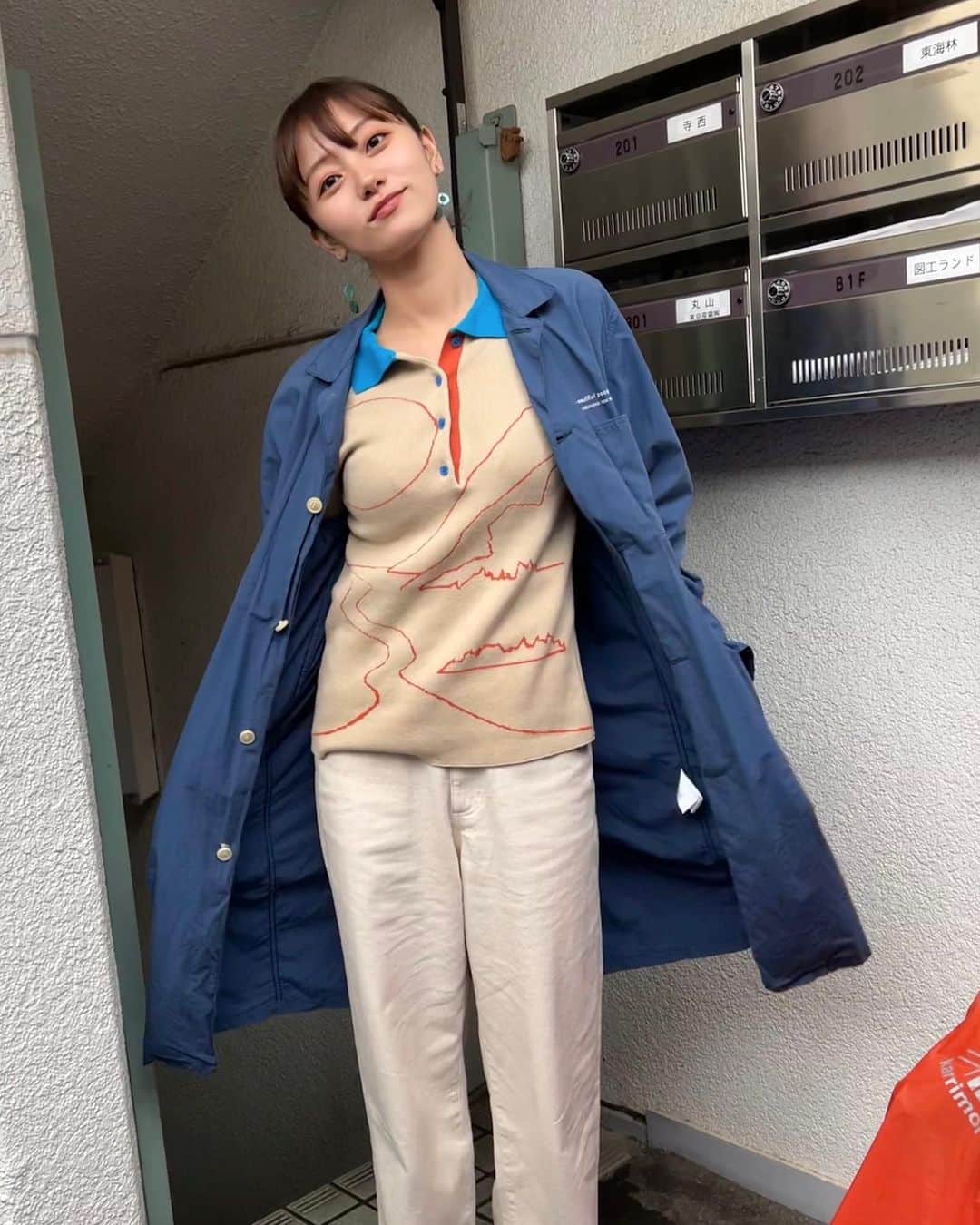 工藤綾乃のインスタグラム：「かしましめし今夜23時06分見てね🥰」