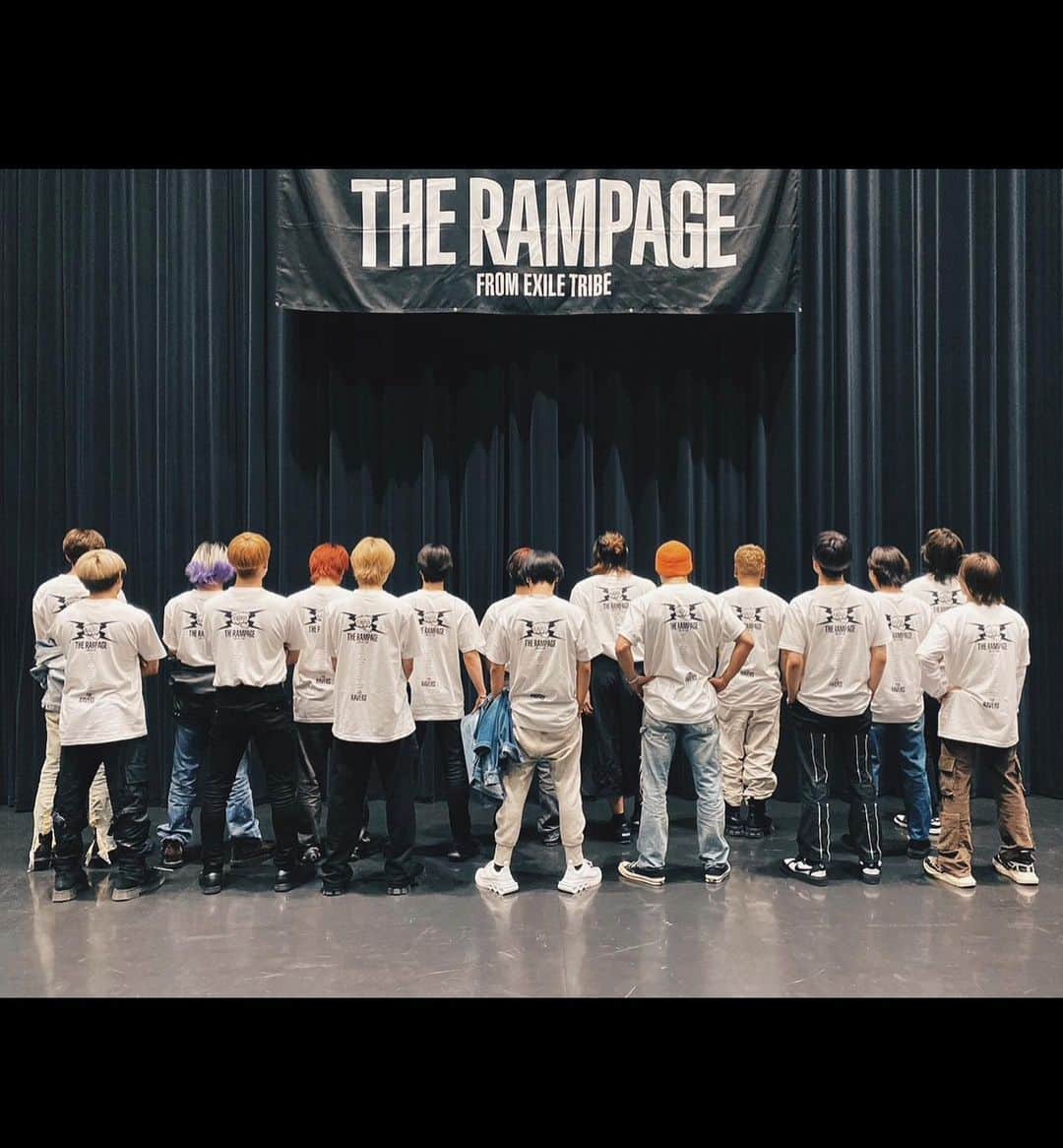 THE RAMPAGE from EXILE TRIBEさんのインスタグラム写真 - (THE RAMPAGE from EXILE TRIBEInstagram)「We are "THE RAMPAGE" You are the "RAVERS"♡⚡︎ #THERAMPAGE #RAVERS」4月24日 19時55分 - the_rampage_official