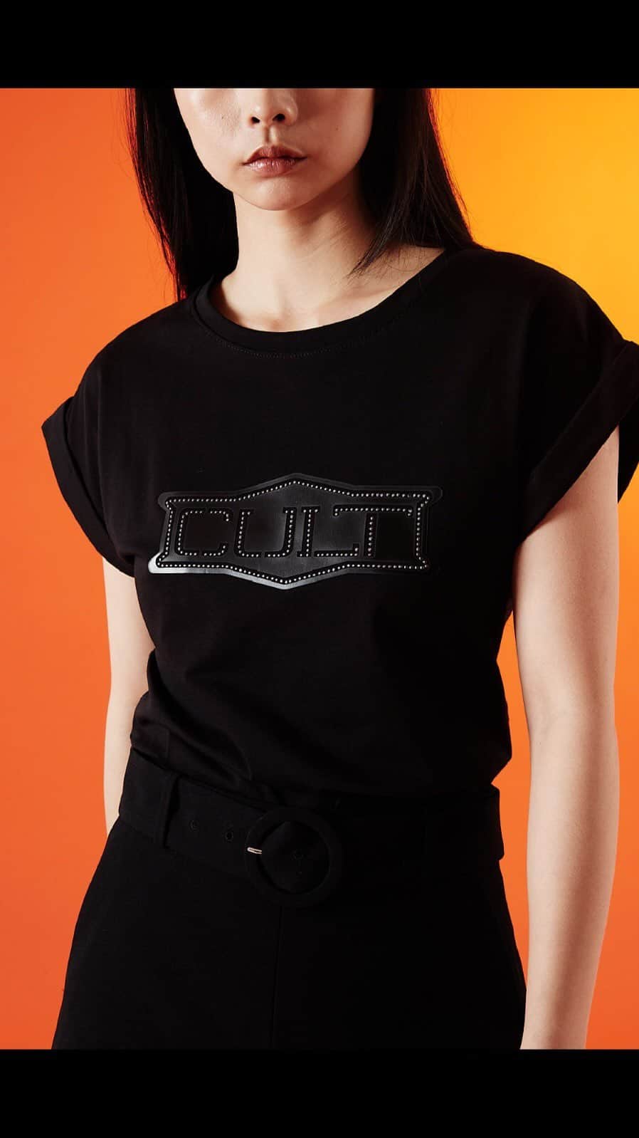 のインスタグラム：「Let’s rock baby! Crea il tuo look ultra cool con le nuove  felpe e t-shirt by Cult  Create your ultra cool look with the new sweatshirts and t-shirts by Cult #CultOfficial #springsummer23 #shoes #bag #womenstyle #scarpedonna #womencollection #newcollection」