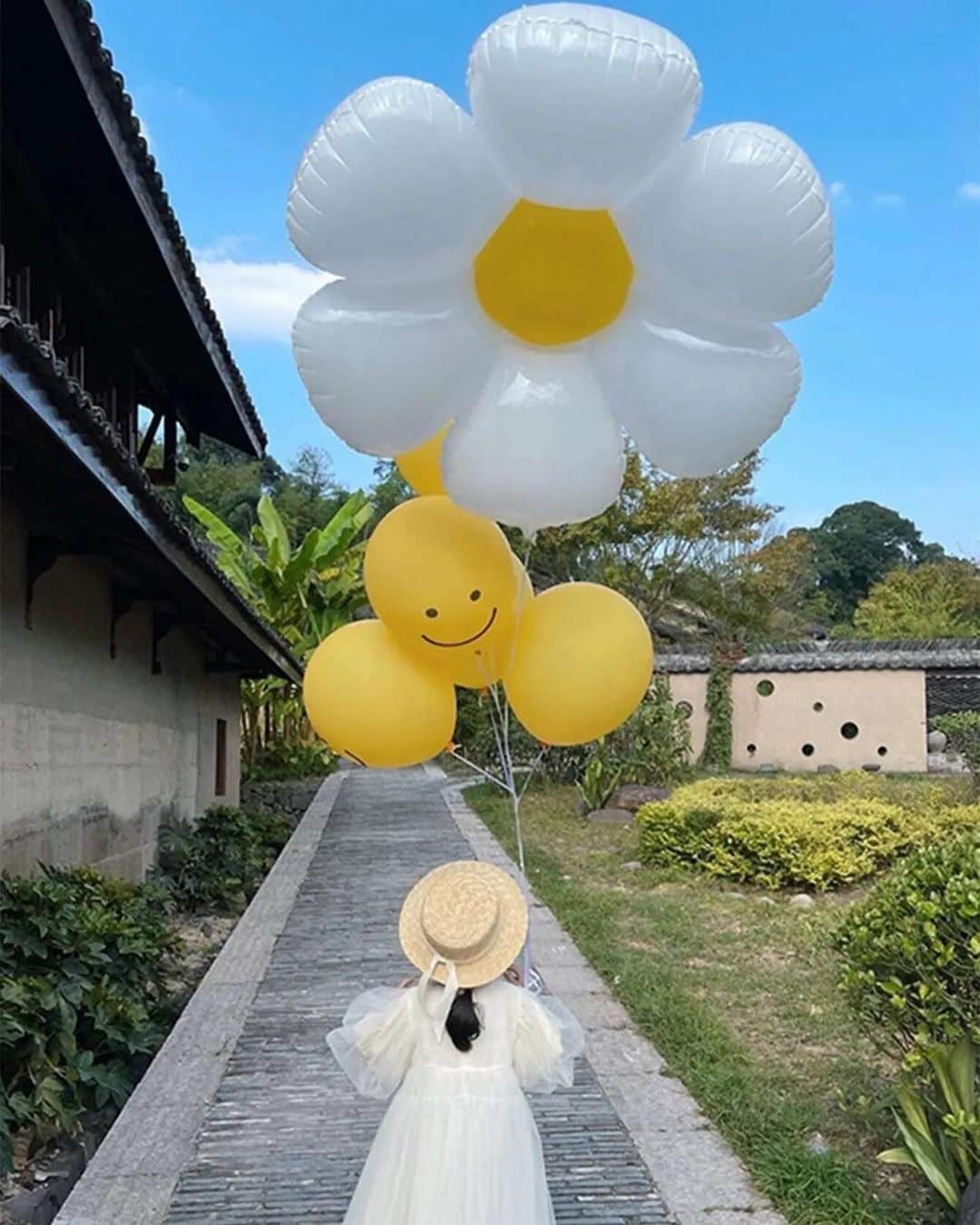 SHEINのインスタグラム：「Which precious party balloons float your fancy? 🎈👇  🔎10719898 3088204 11771447  #SHEIN #SHEINforAll #SHEINstyle #fashion #chic #OOTD」