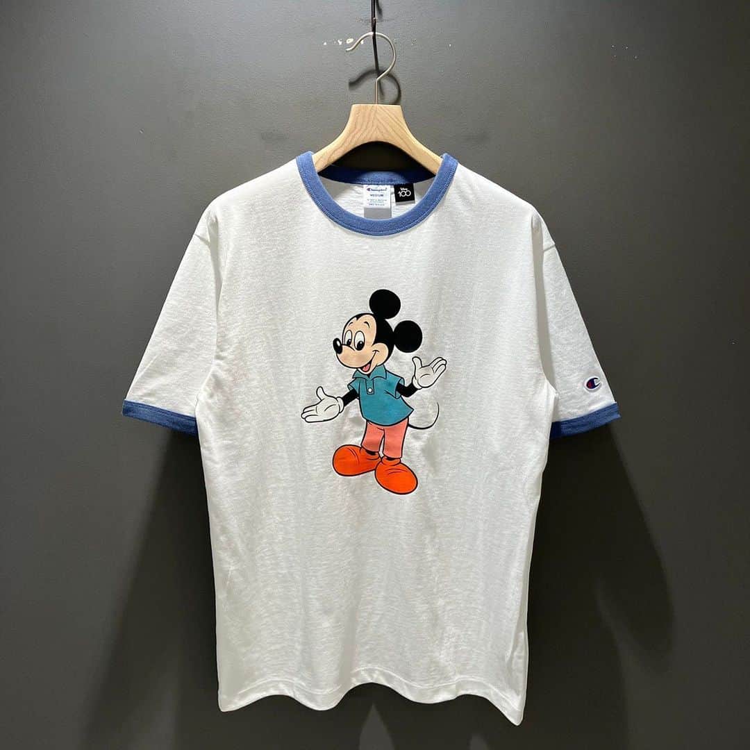 BEAMS JAPANさんのインスタグラム写真 - (BEAMS JAPANInstagram)「＜Champion＞×＜BEAMS＞ Mens Disney 100th Collection Linger T-shirt Special ©︎Disney ¥8,250-(inc.tax) Item No.11-08-0160 BEAMS JAPAN 3F ☎︎03-5368-7317 @beams_japan #champion #beams #beamsjapan #beamsjapan3rd Instagram for New Arrivals Blog for Recommended Items」4月24日 20時07分 - beams_japan