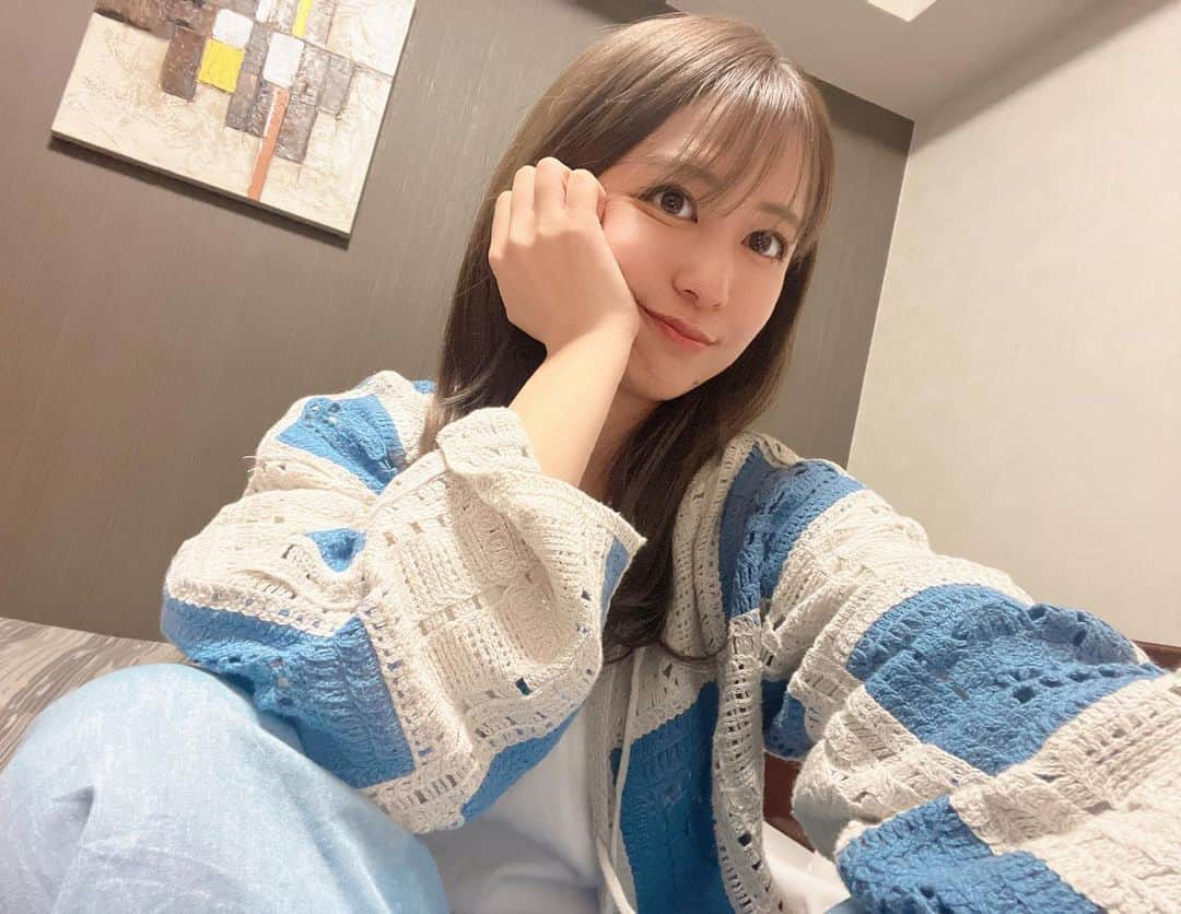 池山智瑛のインスタグラム：「. 最近買った春ニットがかわいい💙 . #春　#春コーデ　#ニット　#ニットコーデ #デニム　#デニムコーデ　#fashion #ootd #outfitoftheday #instagood #photooftheday #photography #me #selfie #패션 #코데 #모델」