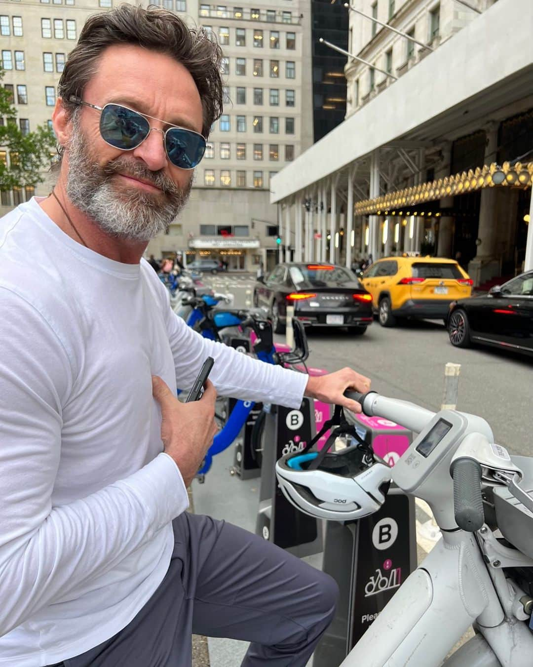 ヒュー・ジャックマンさんのインスタグラム写真 - (ヒュー・ジャックマンInstagram)「New York, New York!」4月24日 20時15分 - thehughjackman