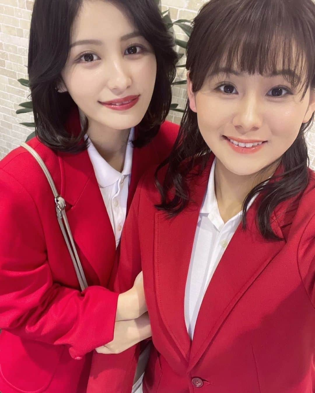 藤井由依さんのインスタグラム写真 - (藤井由依Instagram)「先輩とお揃い🍎❤️🍓🍒🍉   #世界卓球    #池谷実悠 アナウンサー  #藤井由依」4月24日 20時37分 - fujii_yui_777