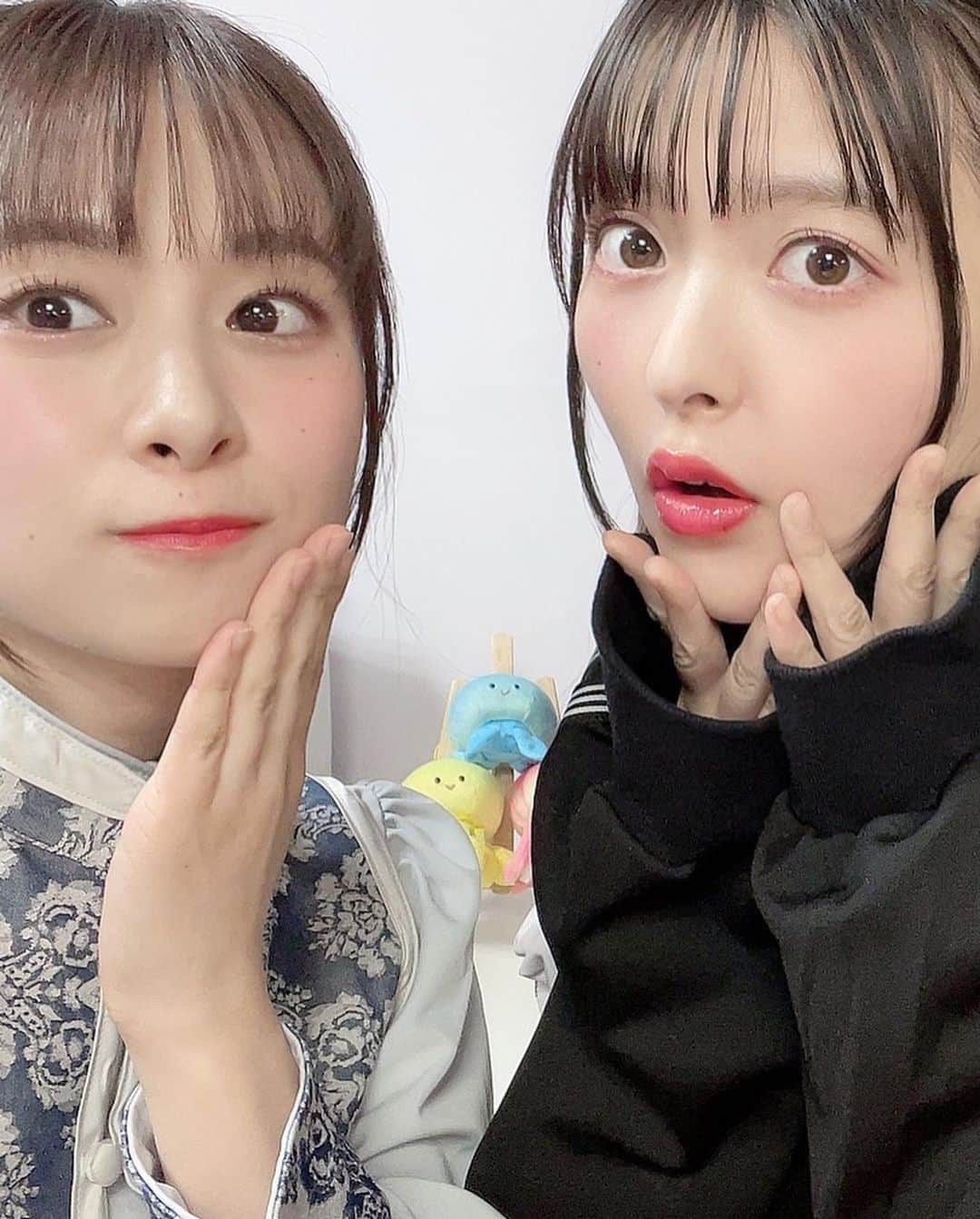前田佳織里さんのインスタグラム写真 - (前田佳織里Instagram)「先日は長瀞さん 公開録音ありがとうございました！✨ またゲストで出演させて頂けて嬉しかったです！ 笑いすぎて最高なイベントになりました☺️ すみぺさんもあいにゃさんも一緒に話してて本当に楽しくて、あっという間な素敵時間でした〜✨ 8月のイベントもよろしくお願いします！ すみぺさんから頂いたシャンパン飲む時がウキウキです〜！🥰大切にのみます！  折原役 前田佳織里🐶  #長瀞さん  #公開録音  #誕生日プレゼント」4月24日 21時02分 - maedakaori_official