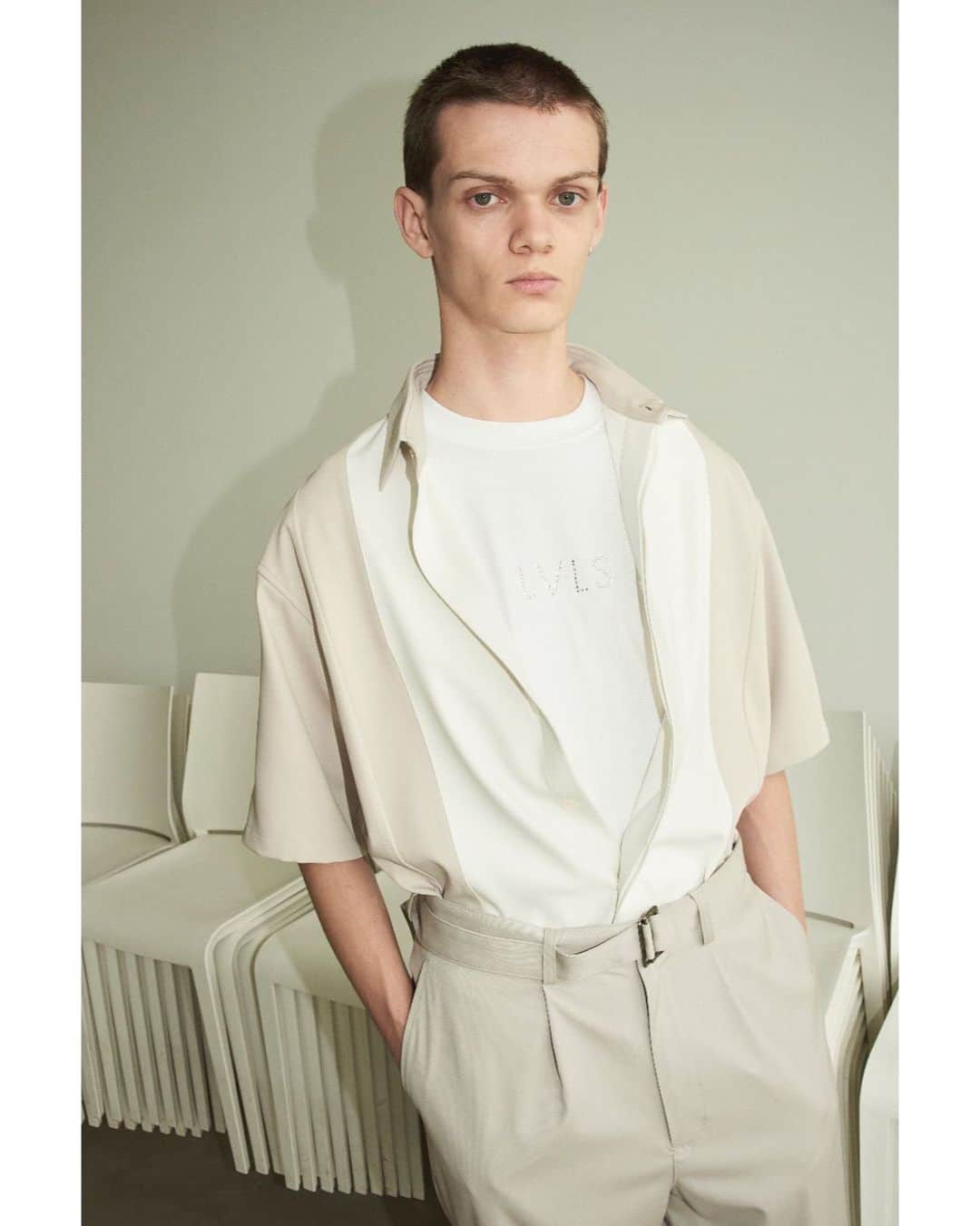 LOVELESS/GUILD PRIME 公式アカウントのインスタグラム：「『 LOVELESS 』  LOVELESS 2023 SUMMER MEN&WOMEN  Shirt / LOVELESS ￥26,400 (61M-87-150-02) Cut&Sewn / LOVELESS ￥13,200 (61P-12-144-02) Pants / LOVELESS ￥26,400 (61R-58-134-41))  プロフィールURL内「FEATURE」でLOOKをご覧いただけます。」