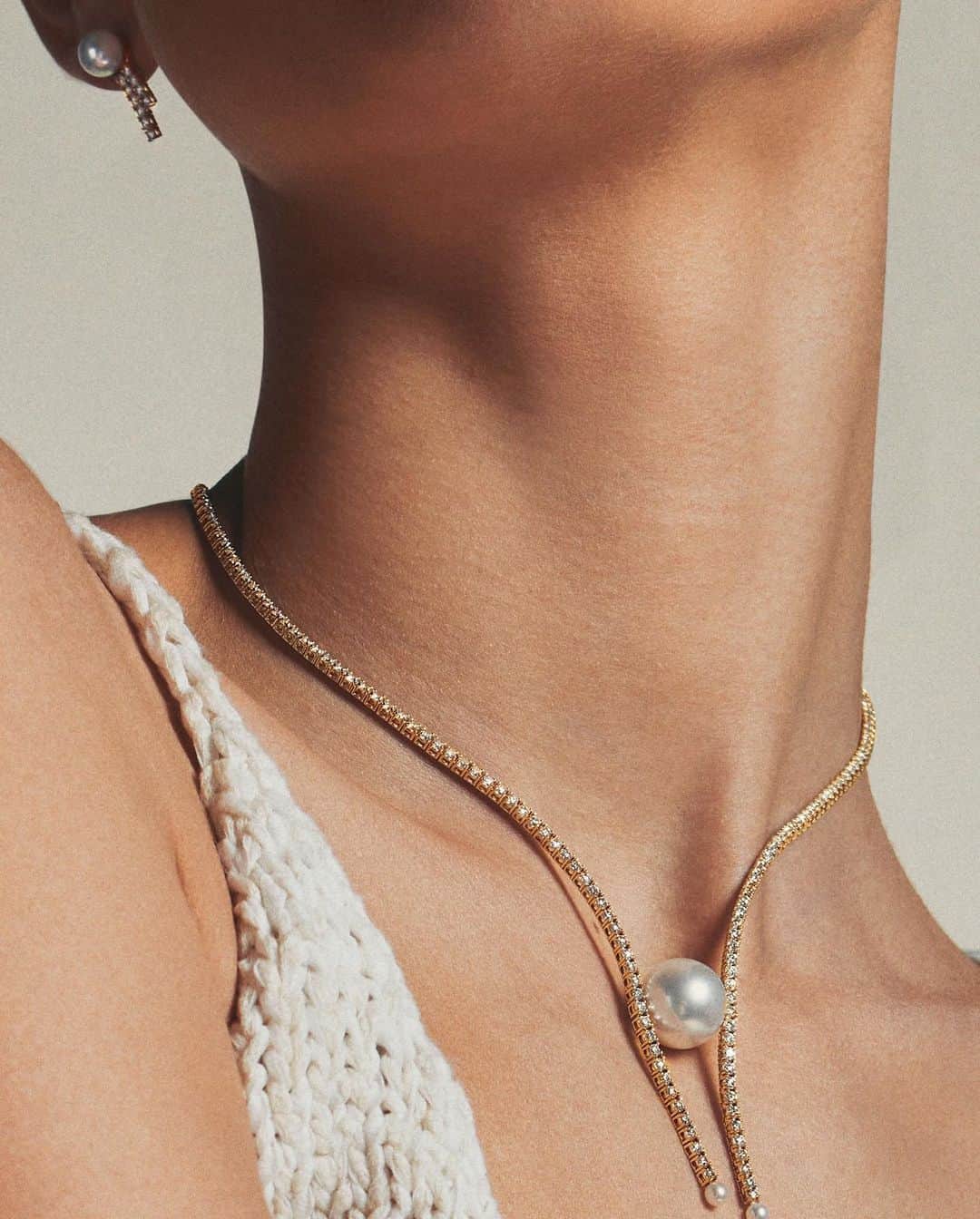 M I Z U K Iさんのインスタグラム写真 - (M I Z U K IInstagram)「Unique Statement  New PRIVE collections now on www.mizukijewels.com   #prive #seaofbeauty #finejewelry  #mizukijewels #mizuki #mizukijewelry #modern #pearl」4月24日 21時03分 - mizukijewels