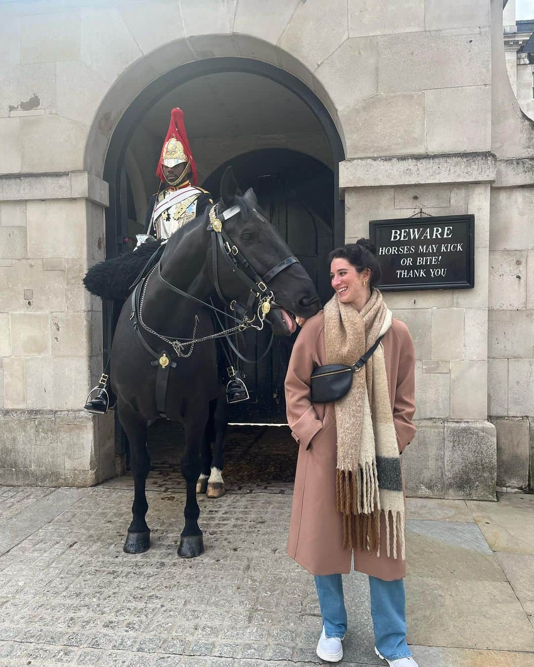 Elliana Shayna Pogrebinskyのインスタグラム：「Thank you London for being the last stop on our 2 week journey across Europe and for being the place where I got to reign in my quarter life 🧡 A perfect trip to get to marvel at the wonders and history of the world and celebrate earth day with me 🌎」