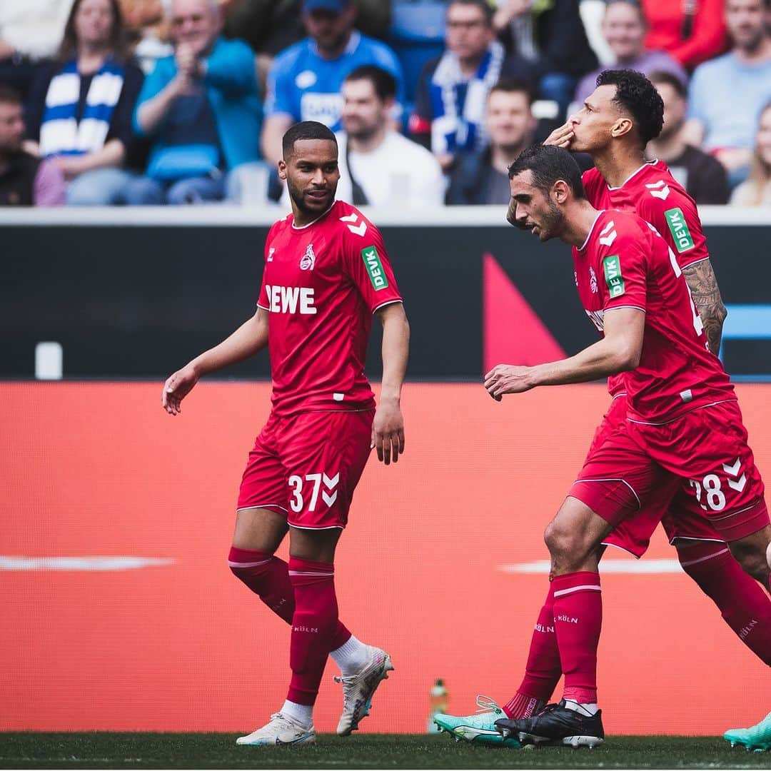1.FCケルンさんのインスタグラム写真 - (1.FCケルンInstagram)「𝟝𝟘 Bundesliga-Spiele für @linton.maina!  Unser Ferrari mit der Startnummer 37 hat gegen Hoffenheim sein Jubiläum gefeiert. Glückwunsch und auf die nächsten 𝟝𝟘, lieber Sprinton! 👏❤️ _______ #effzeh | #TSGKOE | #maina」4月24日 21時21分 - fckoeln