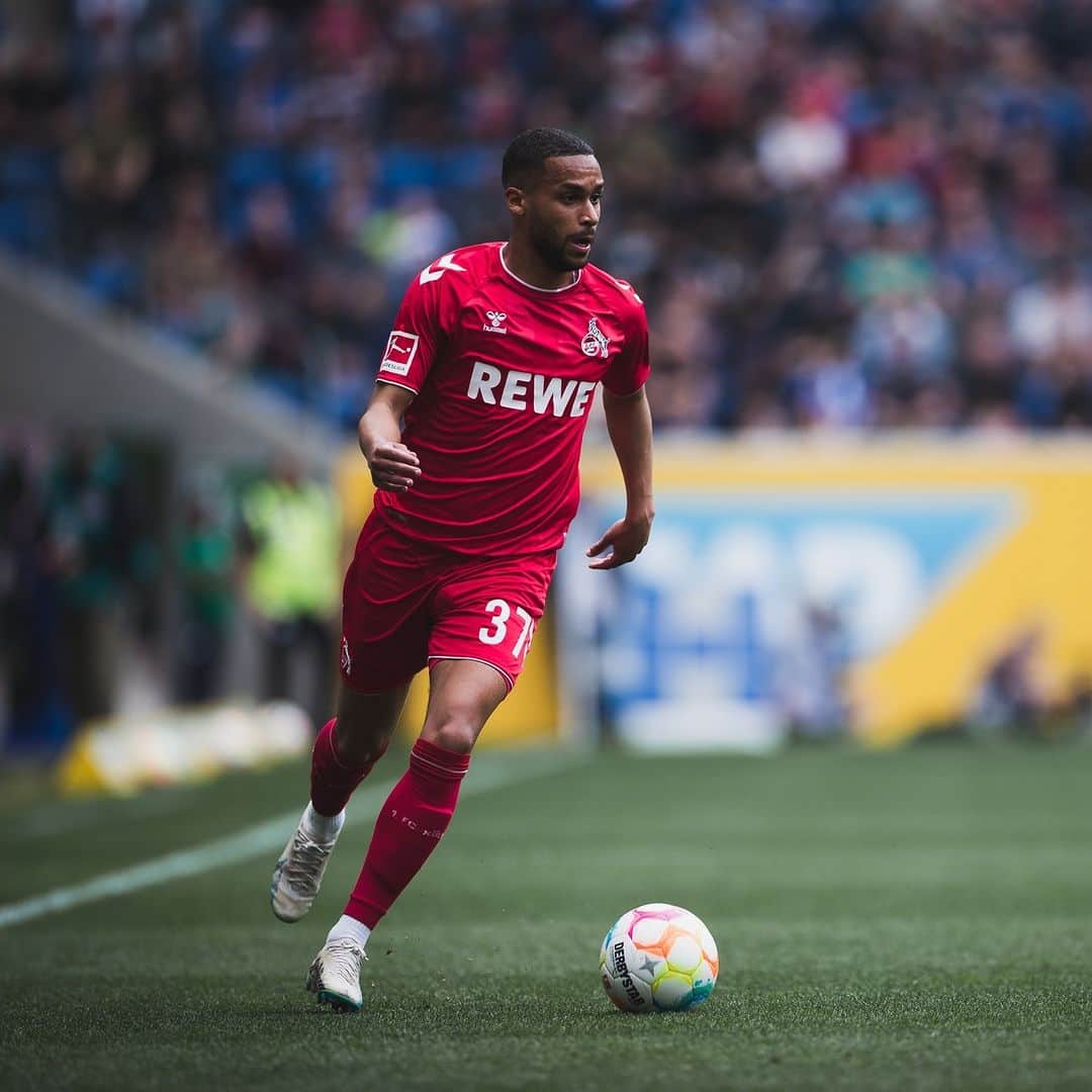 1.FCケルンのインスタグラム：「𝟝𝟘 Bundesliga-Spiele für @linton.maina!  Unser Ferrari mit der Startnummer 37 hat gegen Hoffenheim sein Jubiläum gefeiert. Glückwunsch und auf die nächsten 𝟝𝟘, lieber Sprinton! 👏❤️ _______ #effzeh | #TSGKOE | #maina」