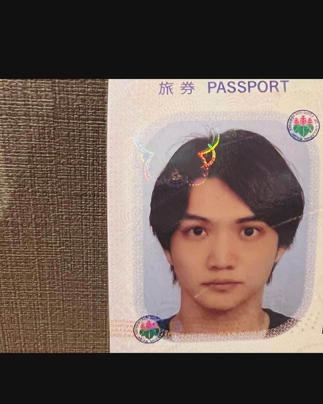 三浦宏規さんのインスタグラム写真 - (三浦宏規Instagram)「パスポート更新した。  17歳の時の眉毛 オモロ」4月24日 21時26分 - hiroki_miura0324
