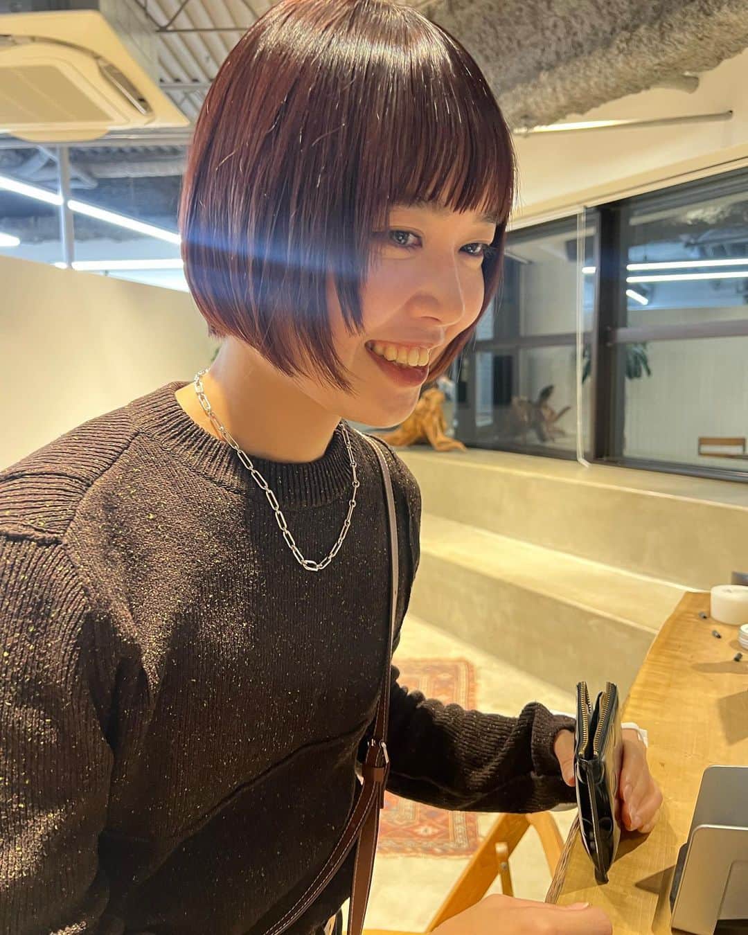 高橋忍さんのインスタグラム写真 - (高橋忍Instagram)「ショートカットを 素敵に着てくれてる🥻」4月25日 8時21分 - nanuk_takahashi.buri