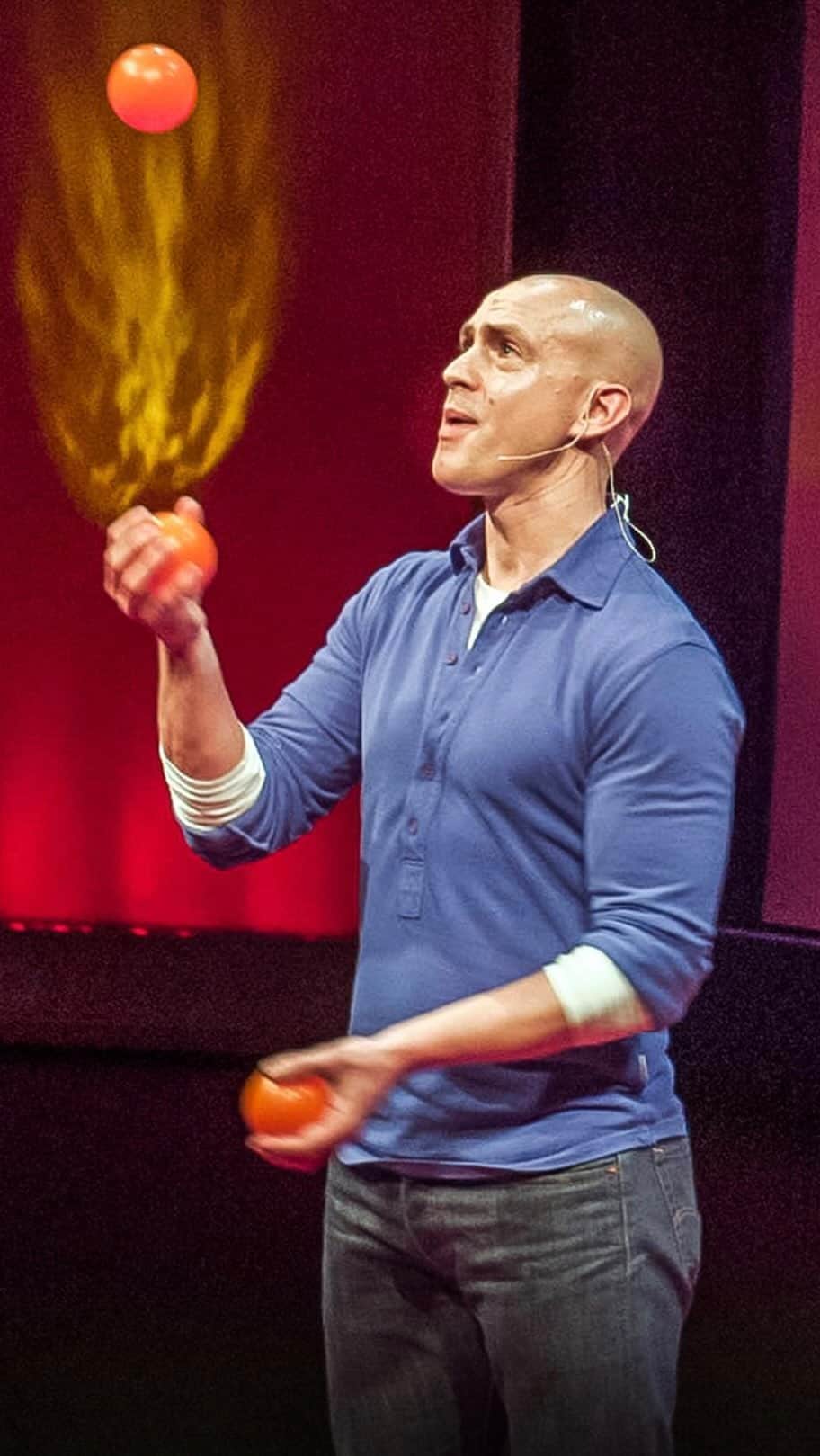 TED Talksのインスタグラム：「Are your stress levels at an all-time high? Then it might be time to try meditation. 🧘Mindfulness expert and Headspace cofounder @andypuddicombe shares how by stepping back we can shift of our focus and change how we experience life’s stressful situations.   PS - How do you de-stress? Share your tips below!」