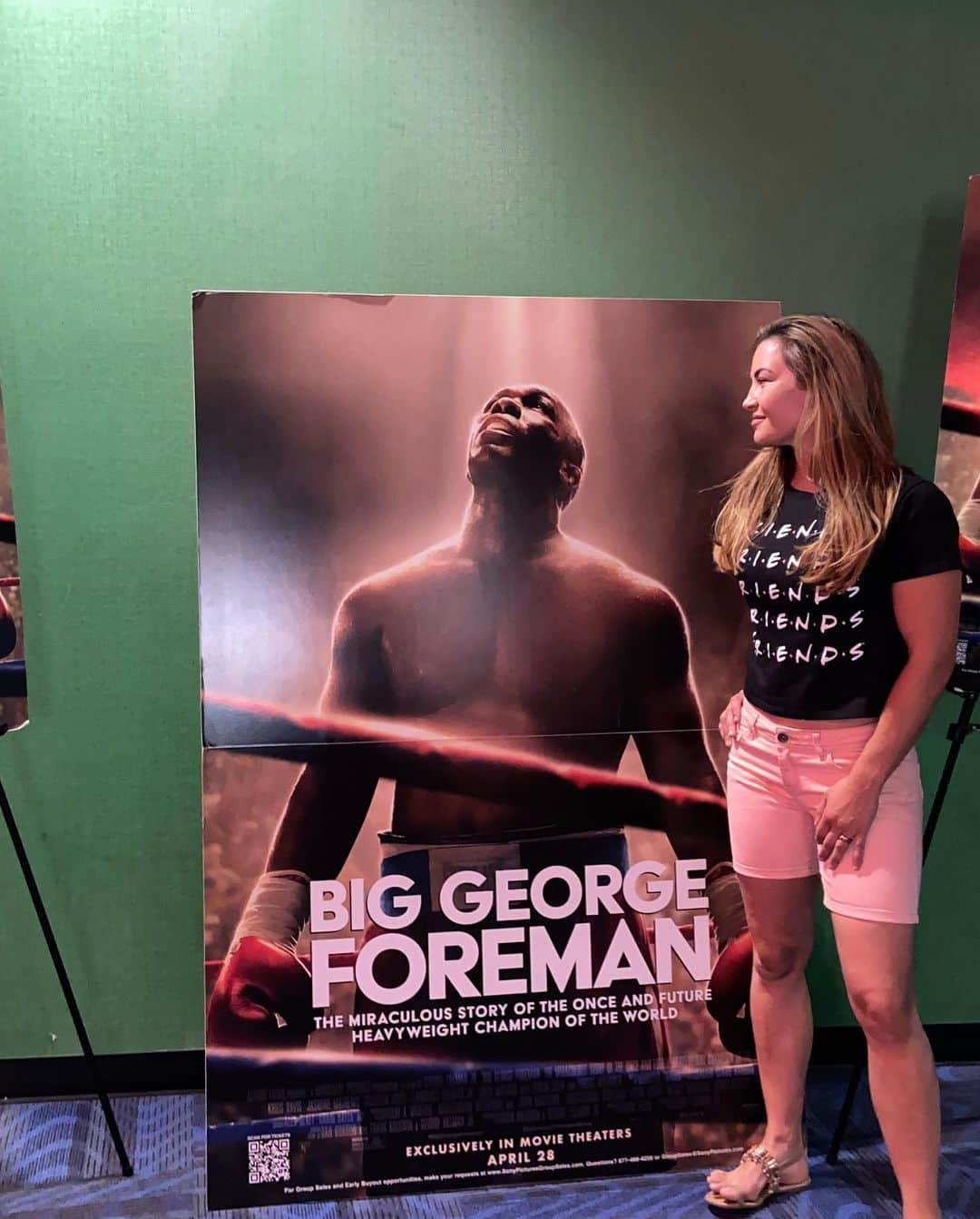 ミーシャ・テイトさんのインスタグラム写真 - (ミーシャ・テイトInstagram)「We all know George Forman for his boxing career and pretty awesome grills but I had no idea the depth of his story and transformation, I feel like this was exactly the right movie for me to see at this point in my career.  It really reminded me that the impossible can be achieved. More than once…..  @foremanmovie opens nationwide April 28th, if you love a good comeback story along with total transformation you will no doubt enjoy this movie!  #georgeforeman #boxing #georgeforemanmovie #motivational #inspirationalmovie #comebackstory」4月25日 7時33分 - mieshatate