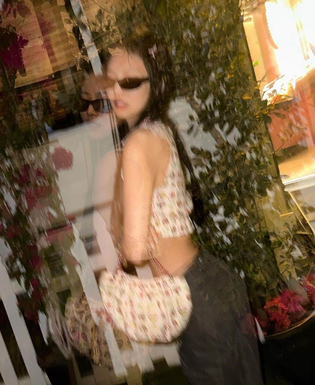 Vintage Brand Boutique AMOREさんのインスタグラム写真 - (Vintage Brand Boutique AMOREInstagram)「@jennierubyjane in 2006 Valentine’s Day top & matching bag from @amore_tokyo   📷 @jennierubyjane」4月25日 7時50分 - amore_tokyo