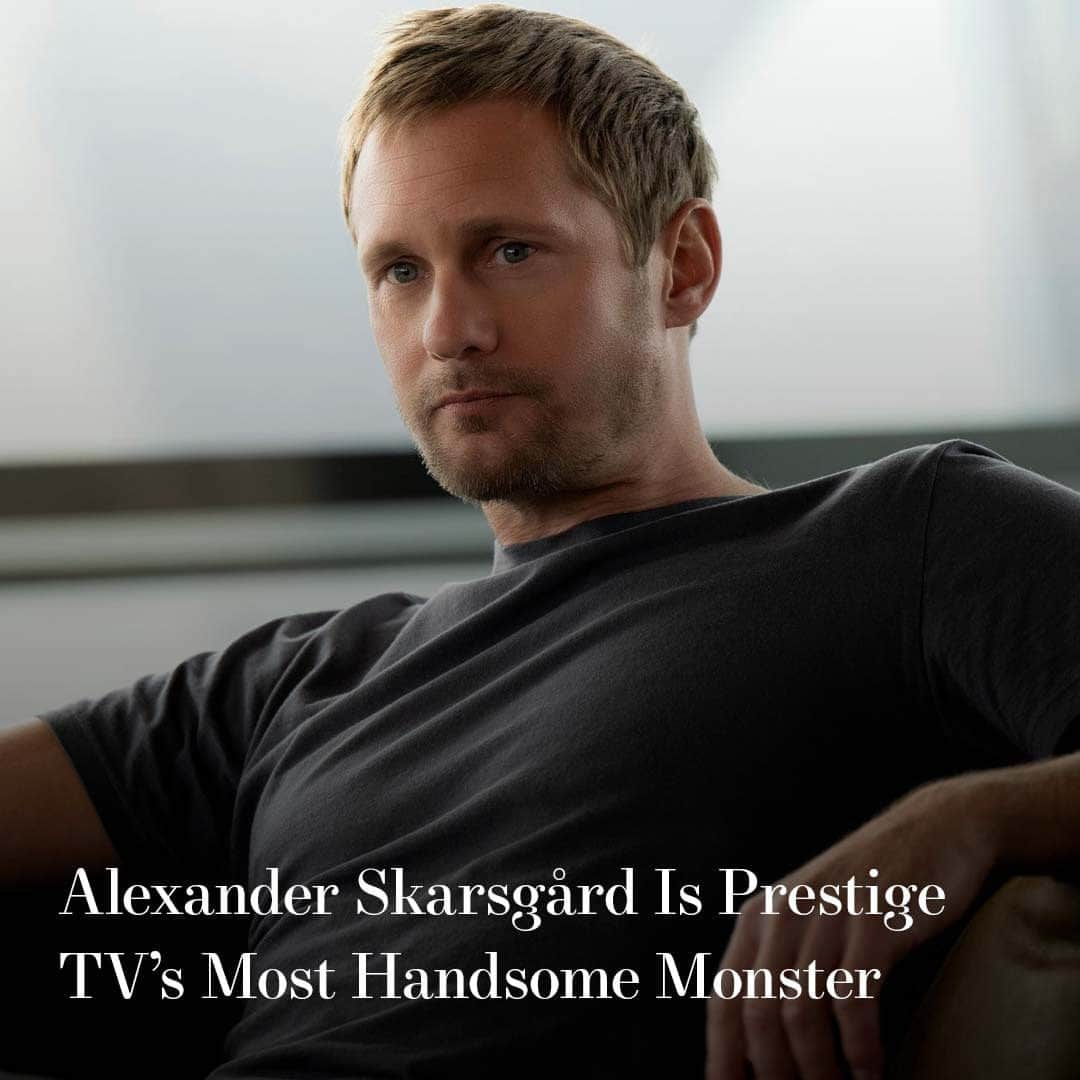 Harper's BAZAARさんのインスタグラム写真 - (Harper's BAZAARInstagram)「There’s no denying it: Alexander Skarsgård is really good at playing men who are as toxic as they are good-looking. Let’s look at the evidence: In #BigLittleLies, he was terrifying as an abusive husband. In #TrueBlood, he was an obnoxious but sexy vampire. And in last night’s #Succession, Skarsgård plays an intimidating tech billionaire.  In the macho world of Waystar Royco, where masculinity is currency, Skarsgård’s Lukas Matsson can outspend everyone simply by dint of looking like Thor—and that makes him especially dangerous. Head to the link in bio for more.」4月25日 8時09分 - harpersbazaarus