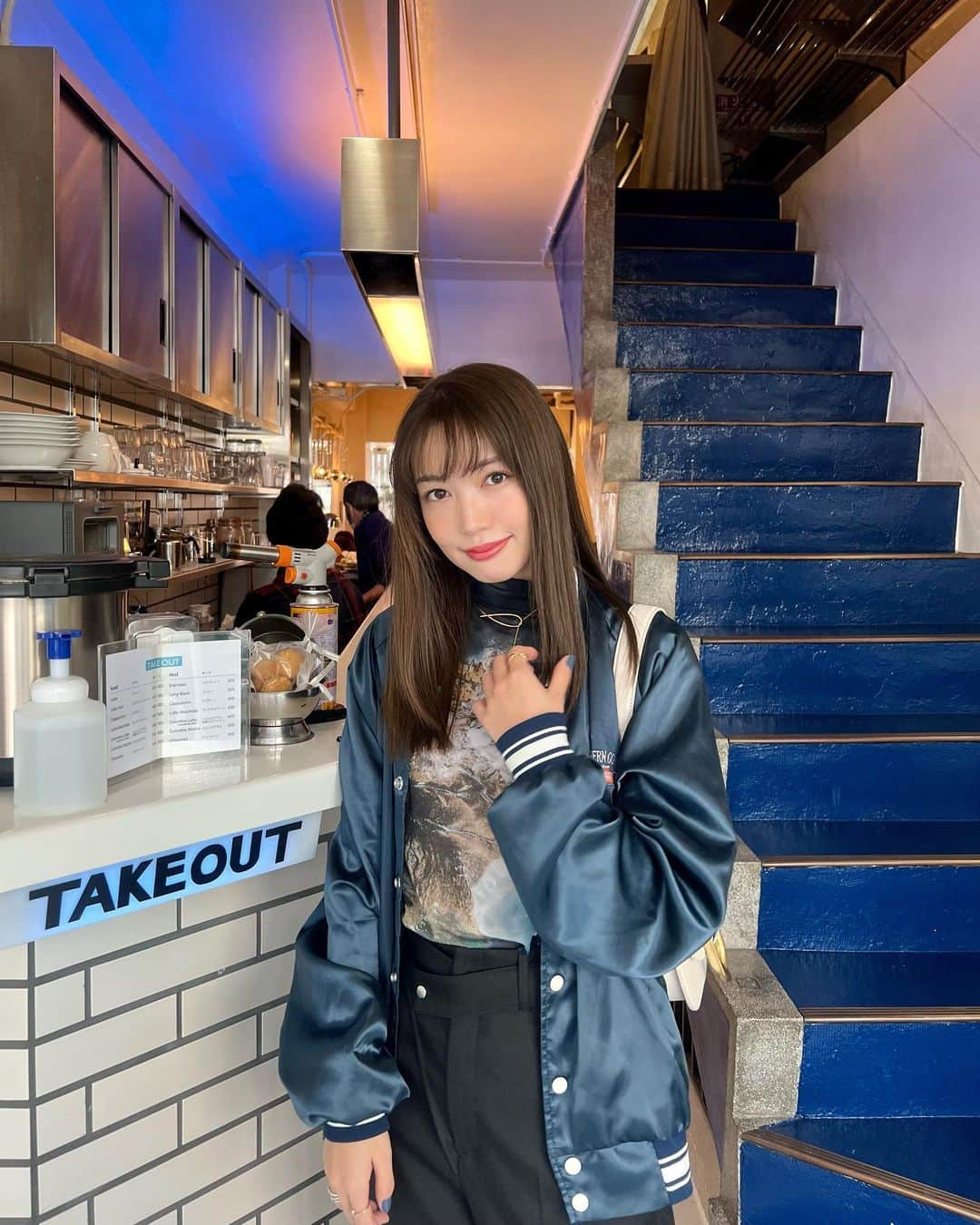 ののさんのインスタグラム写真 - (ののInstagram)「. 心斎橋のカフェ・コロンビアでアフォガードを注文☕️  店内、店外もお洒落だったな  🍨 先週クリニーク大阪心斎橋　@clinique.osakashinsaibashi でピコフラクショナルを受けてきたよ✨ 毛穴の開きやニキビ跡など、肌質改善に効果的✨  #ノーマルカメラ#クリニーク大阪心斎橋#ピコフラクショナル#美容#美容クリニック#大阪#心斎橋#大阪カフェ#大阪グルメ#大阪ランチ#心斎橋カフェ#心斎橋グルメ#心斎橋ランチ#カフェ#カフェ巡り#カフェ部#カフェ活#カフェ好きな人と繋がりたい #カフェコロンビア」4月25日 7時00分 - nonoko0309