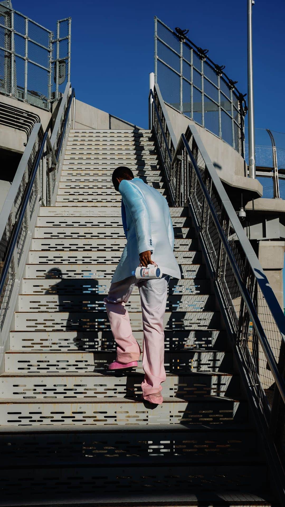 evianのインスタグラム：「Celebrating the power of togetherness with @aliounebf ⚡️   Discover the #BALMAINxEVIAN collection on Balmain.com. Link in bio.   Filmed by @jcastillophoto VFX Effect by @mr_boginskii」