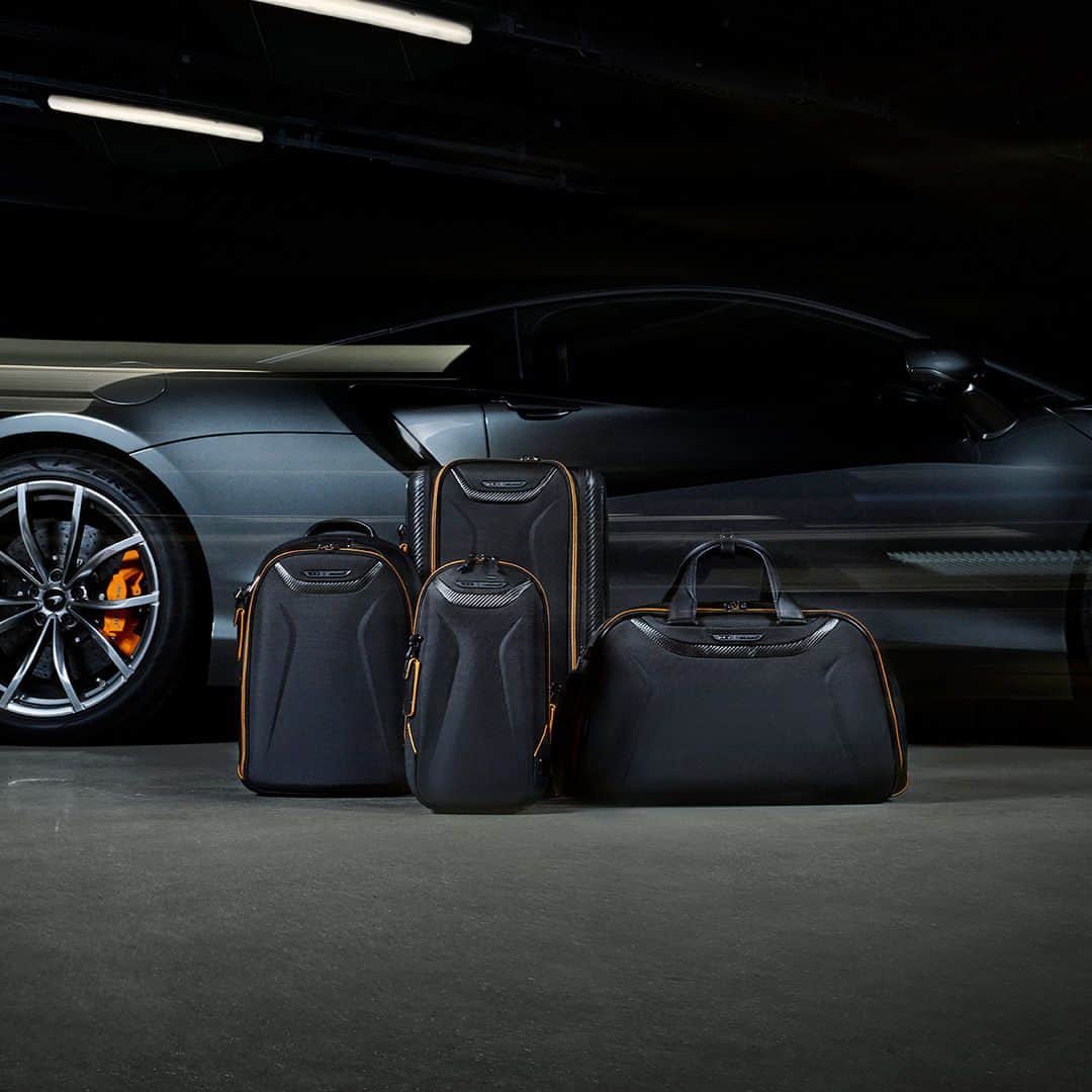 トゥミのインスタグラム：「The TUMI | McLaren collection combines technology, innovation, and design excellence from two worlds to deliver luggage and bags with racecar resilience   #TUMI」