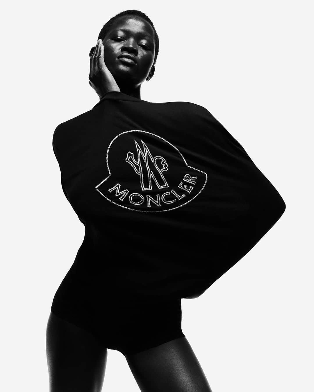 モンクレールのインスタグラム：「Introducing Moncler Collection Summer 2023: Moncler’s unique DNA and iconic brand signatures, reimagined for warmer days.   Discover the new #MonclerCollection at the link in bio.   Photography: @thierrylegouesofficial @imruh」