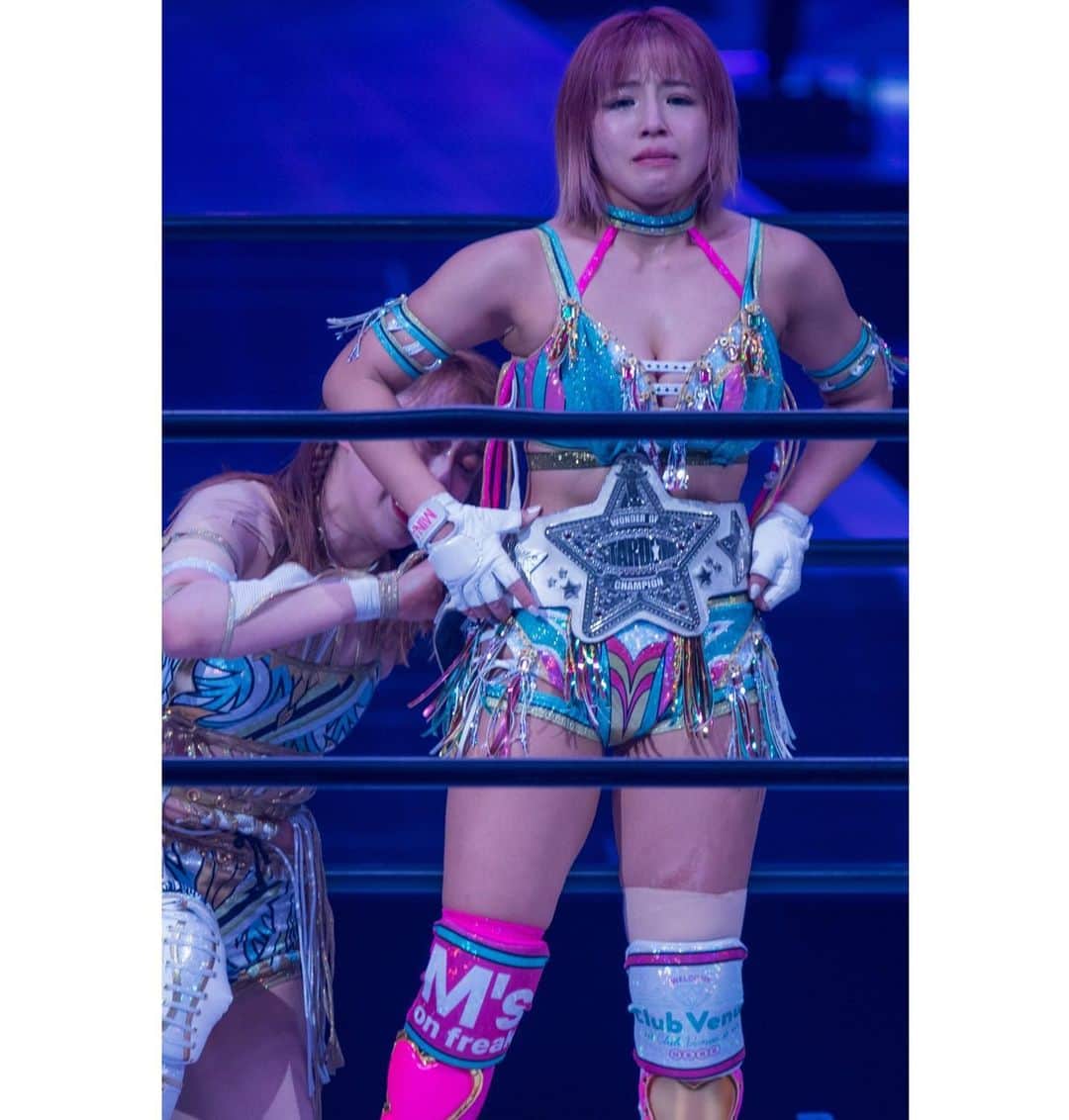 白川未奈さんのインスタグラム写真 - (白川未奈Instagram)「I am the 17th Wonder of Stardom Champion!💎💎  Chanmina Champ is hereeee!!!!  #prowrestling #STARDOM #白いベルト #チャンピオン #MinaShirakawa #belt」4月24日 23時59分 - mina_shirakawa