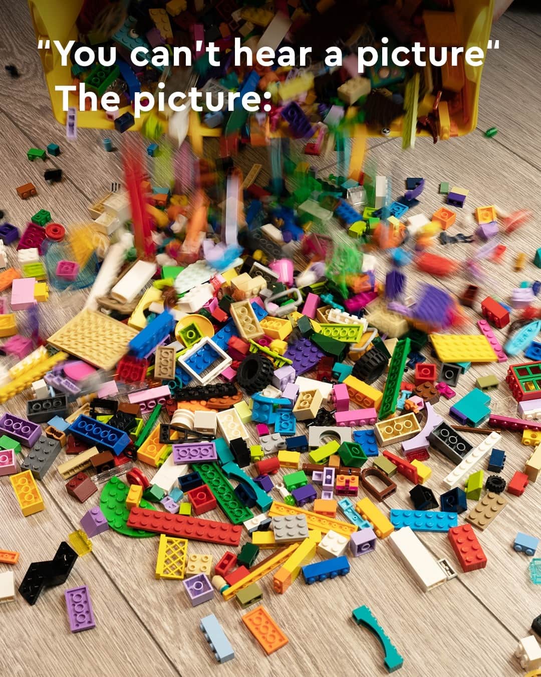 LEGOさんのインスタグラム写真 - (LEGOInstagram)「The most beautiful sound in the world 😃  #LEGO #ASMR #Memes」4月25日 0時00分 - lego