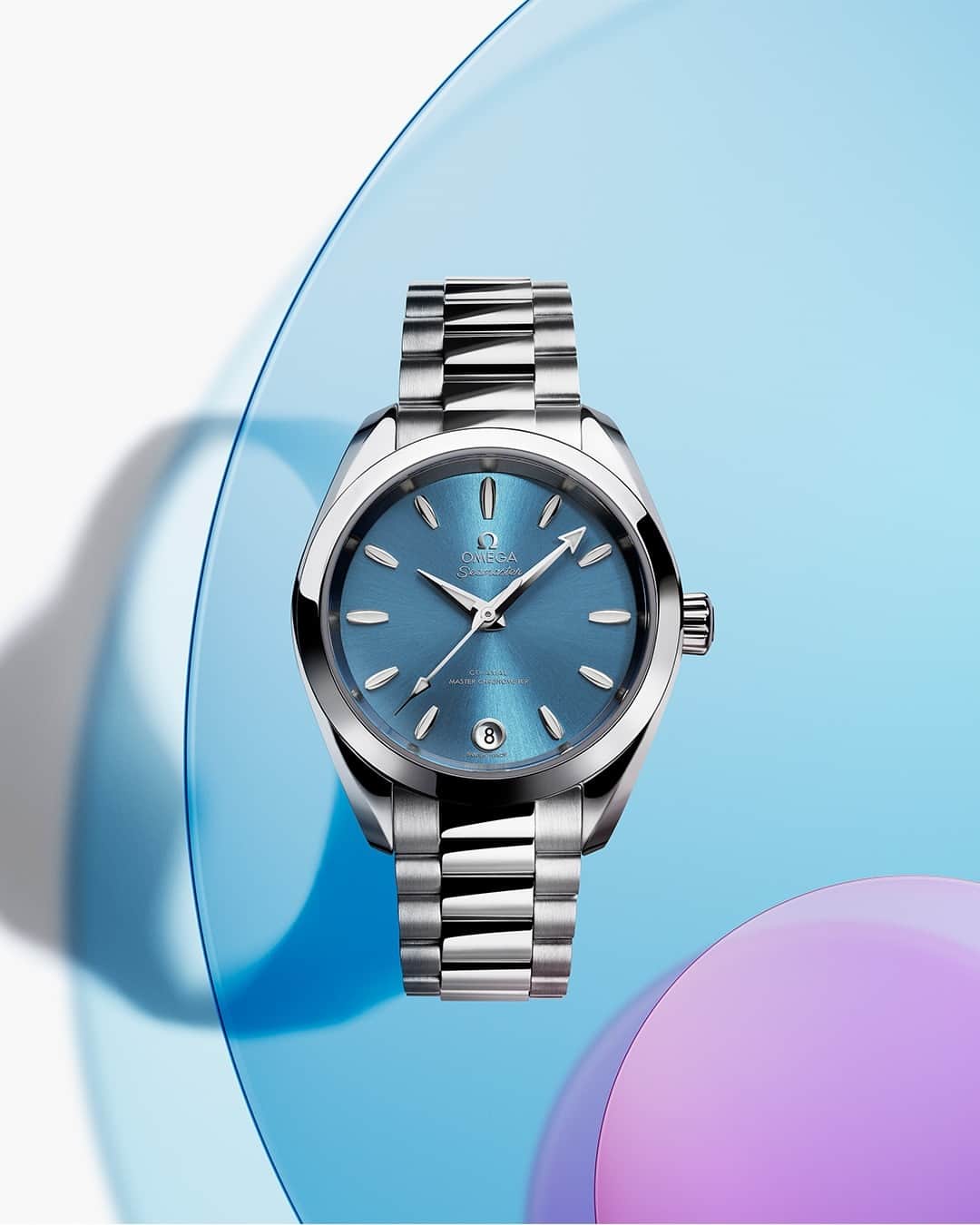 オメガのインスタグラム：「#AquaTerraShades: EVERY SHADE OF YOU. Wrap your wrist in sea blue.​」