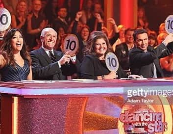 アビー・リー・ミラーさんのインスタグラム写真 - (アビー・リー・ミラーInstagram)「It was an honor to sit on the same judging Panel as this kind wonderful talented gentle-man. 🙏🏼❤️#dwts #rip #lengoodman #abbyleemiller #abbylee #dancingwiththestars #abbyleedancecompany」4月25日 0時03分 - therealabbylee