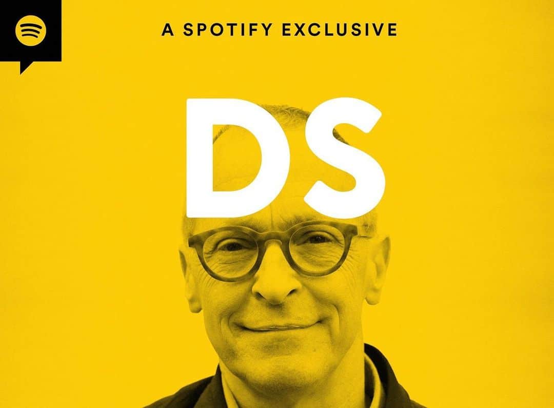 ダックス・シェパードさんのインスタグラム写真 - (ダックス・シェパードInstagram)「As always, David Sedaris has us pee-your-pants laughing with his unique and disarming naughtiness. I love him. Happy Fourth Visit David!!! @armchairexppod @spotifypodcasts」4月25日 0時14分 - daxshepard