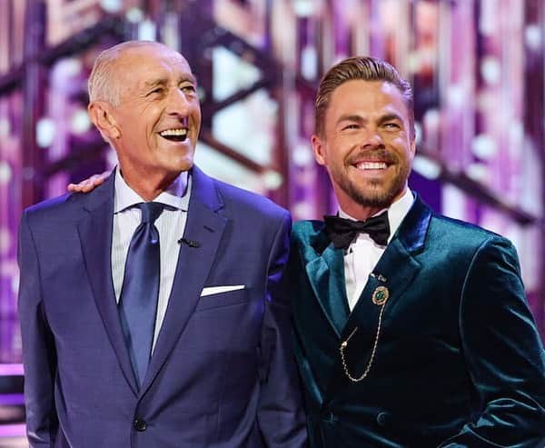 デレク・ハフのインスタグラム：「“Hold my gaze.”  Heart broken by the news of our dear friend and mentor Len Goodman. It’s a gloomy morning here in Los Angeles which seems fitting after this heart breaking news. But when I think back at the memories we all shared with Len, his sense of humor, his smile and charm everything feels much brighter and full of sunshine.  Still hard to fully process but filled with gratitude knowing I had the privilege of working beside this absolute legend.  We will miss you dearly Len.  We love you ❤️  Rest In Peace my friend」