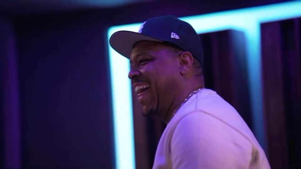 T.I.のインスタグラム：「Da fam gon get it in wit or without me I see 😤... Dis week I'm on dey ass tho⏸️.... Lil Bad A$$ Tip verses loading 😈... P$C what's haaaaaapnin ni66aaa!!!!!! @macboneyfool @kuntryking @1youngdro 👑👑👑」