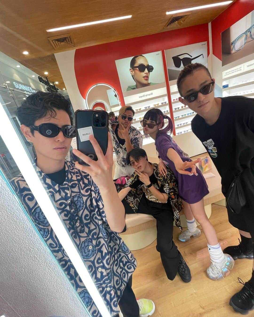 FumiShun BASEのインスタグラム：「Pag pumupunta Ako sa pilipinas parang nagiging freedom Ako Kaya ang Saya talaga sa pilipinas onti days nlbg balik sa japan  Have fun po Ako and kayo 🥰」