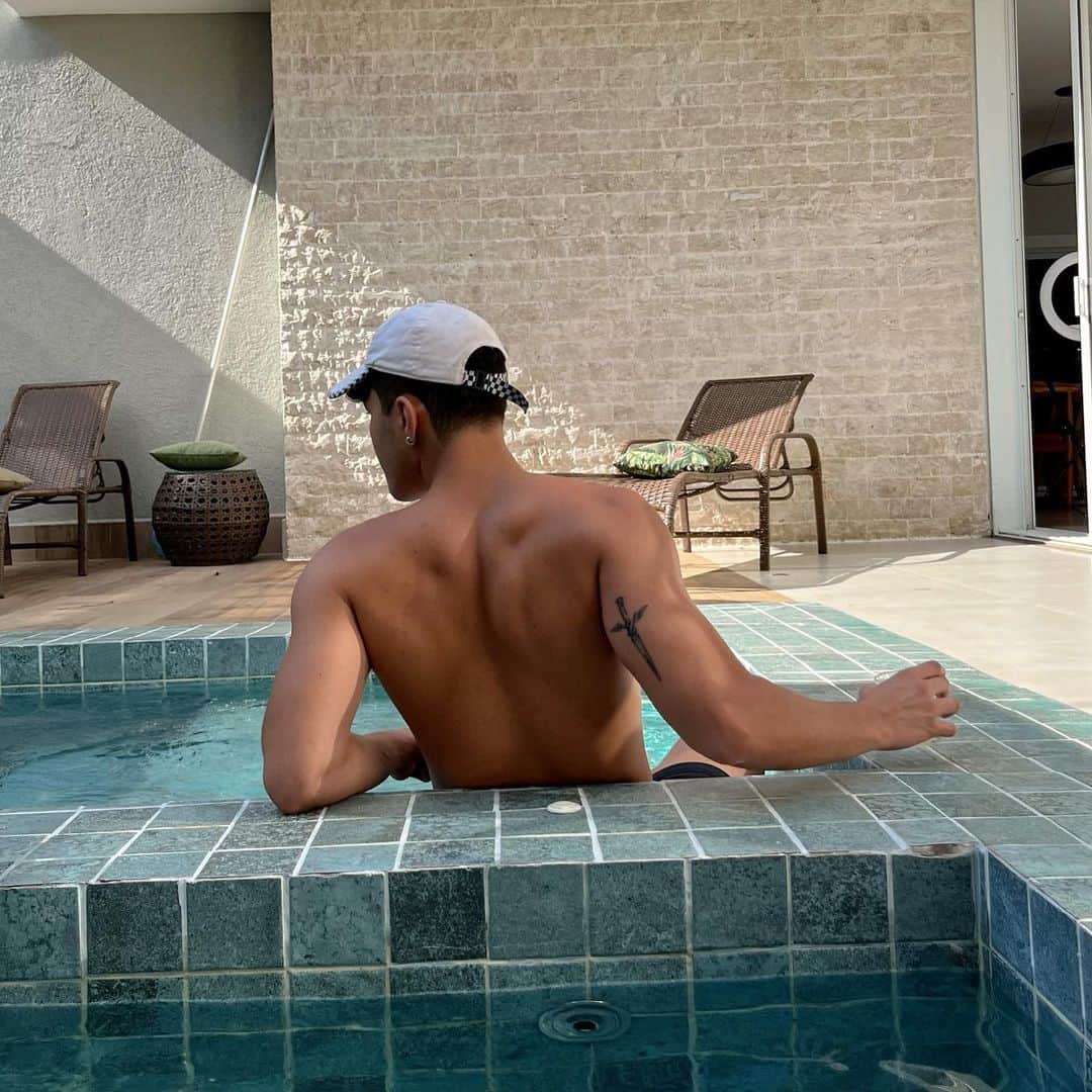 ルアン・アレンカーのインスタグラム：「:)」